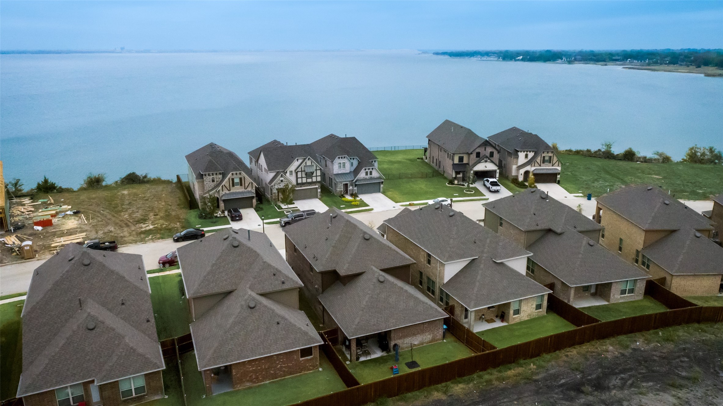 18117 Lakefront Court