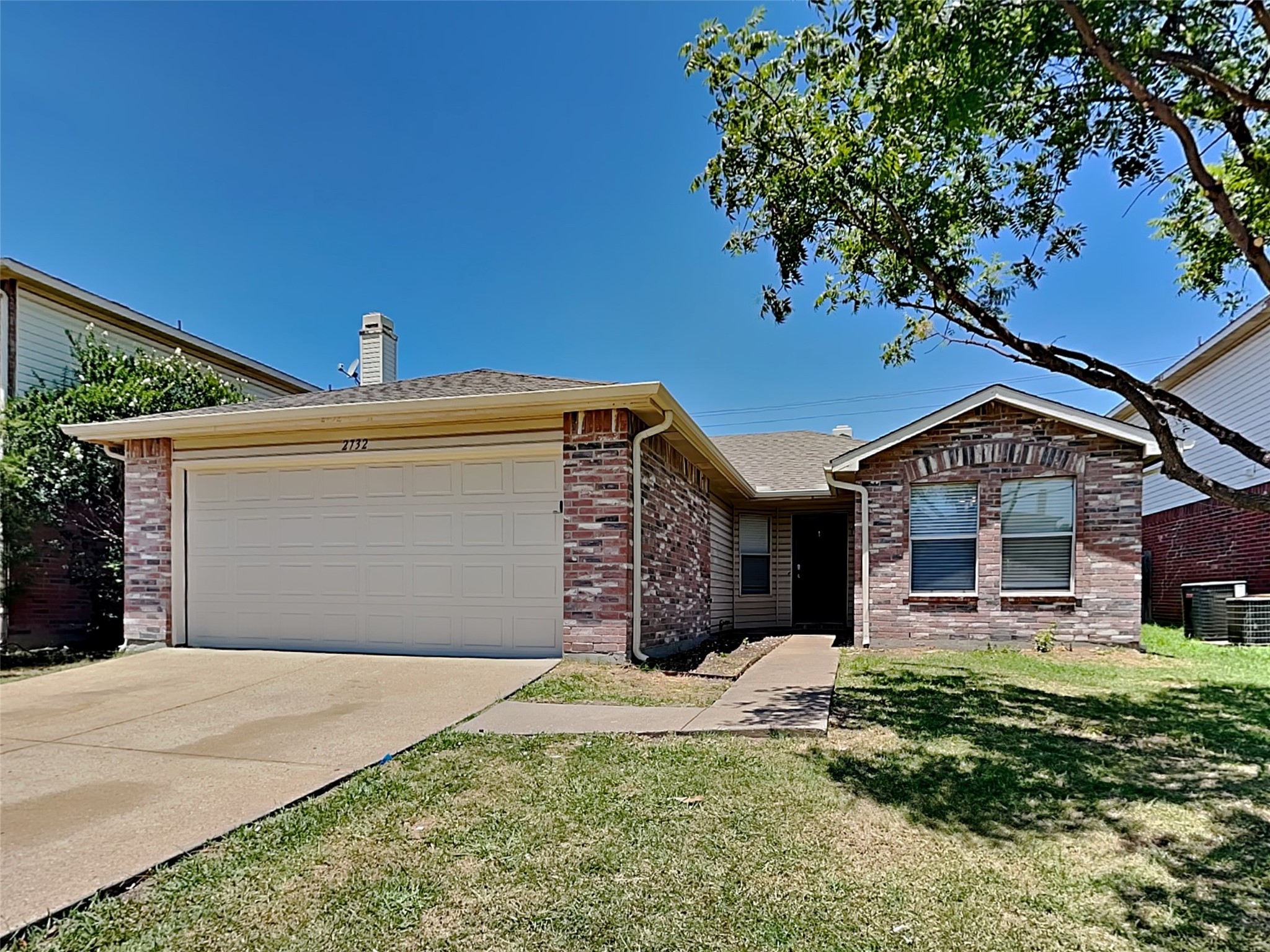 2732 Cresthaven Drive