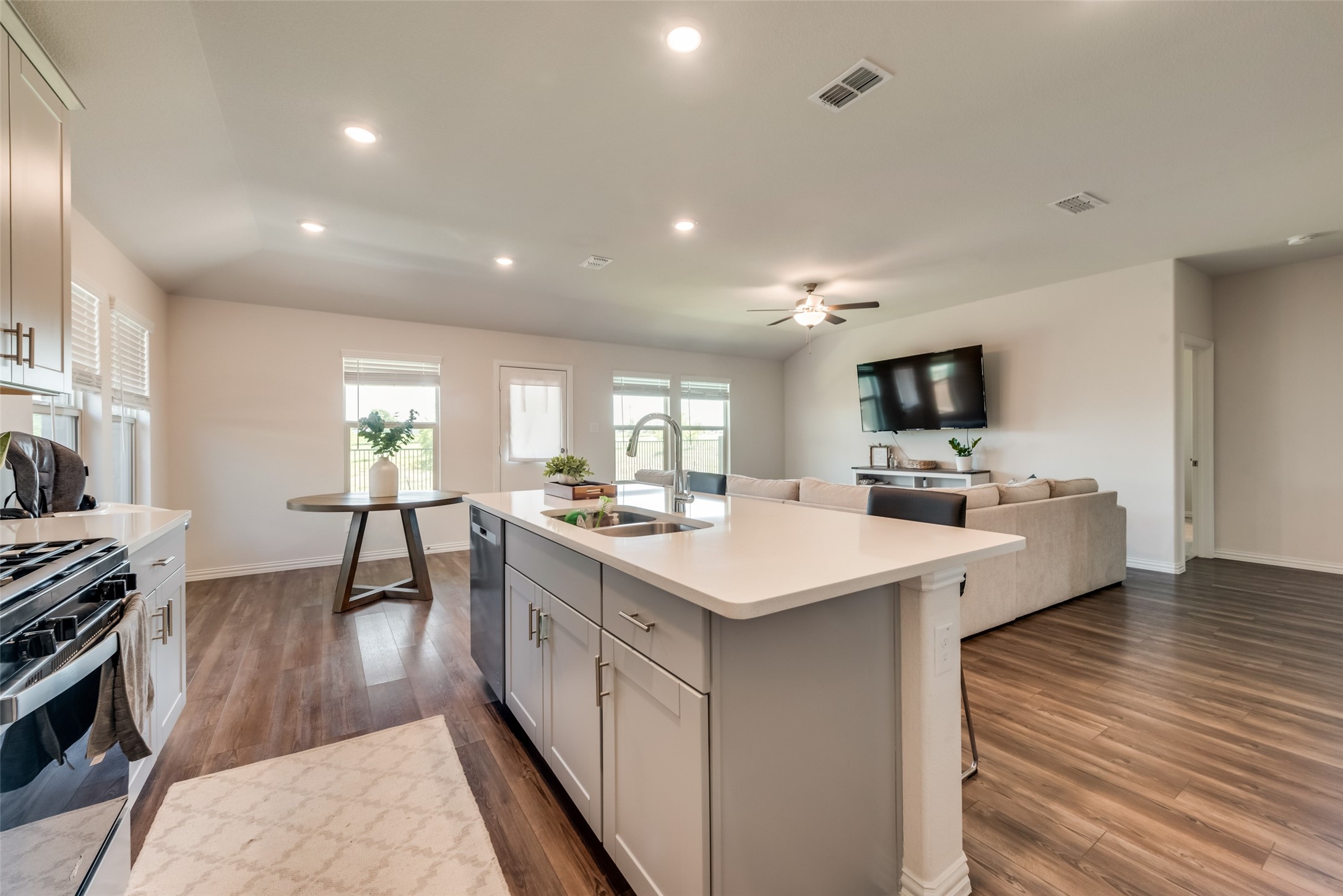 3017 Paruament Drive