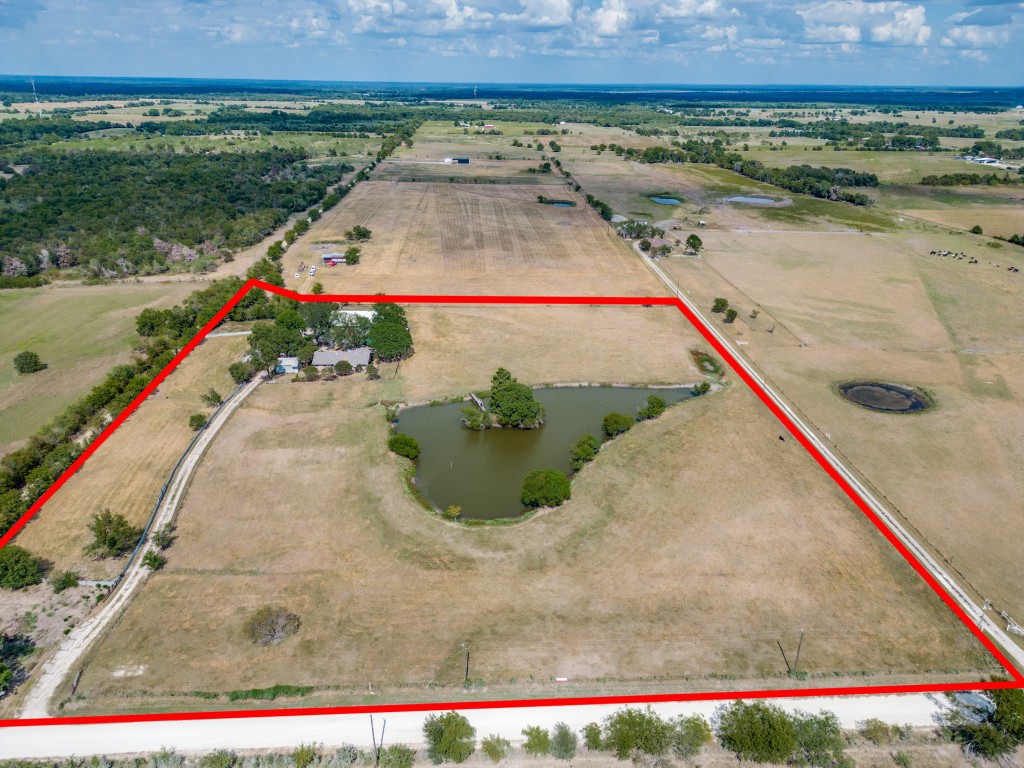 5734 NE County Road 1040