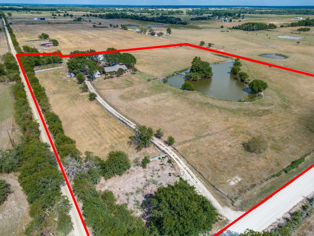 5734 NE County Road 1040