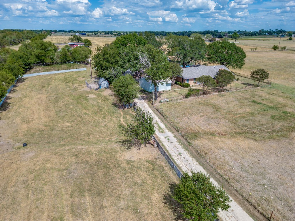 5734 NE County Road 1040