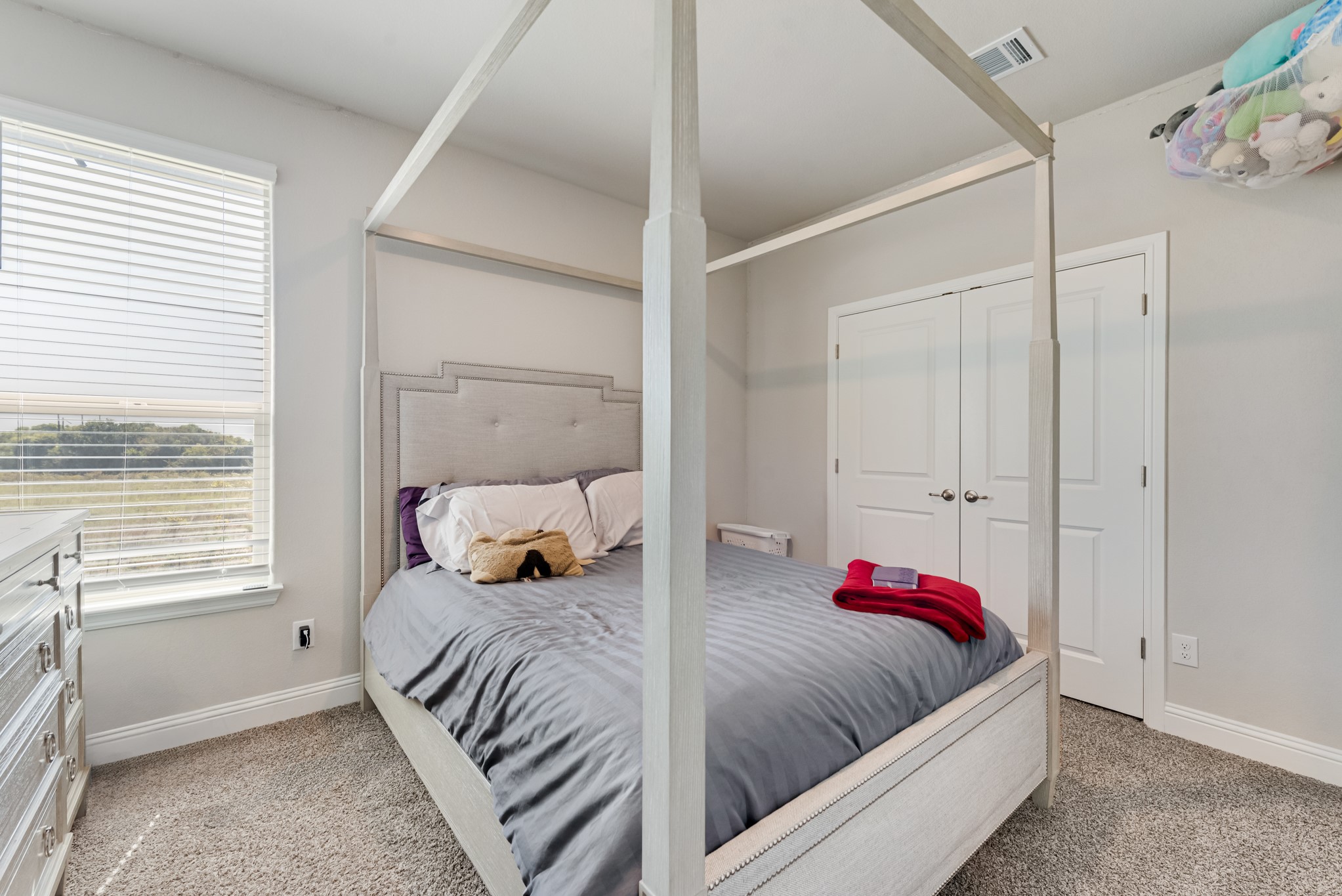 1037 Fairhaven Drive