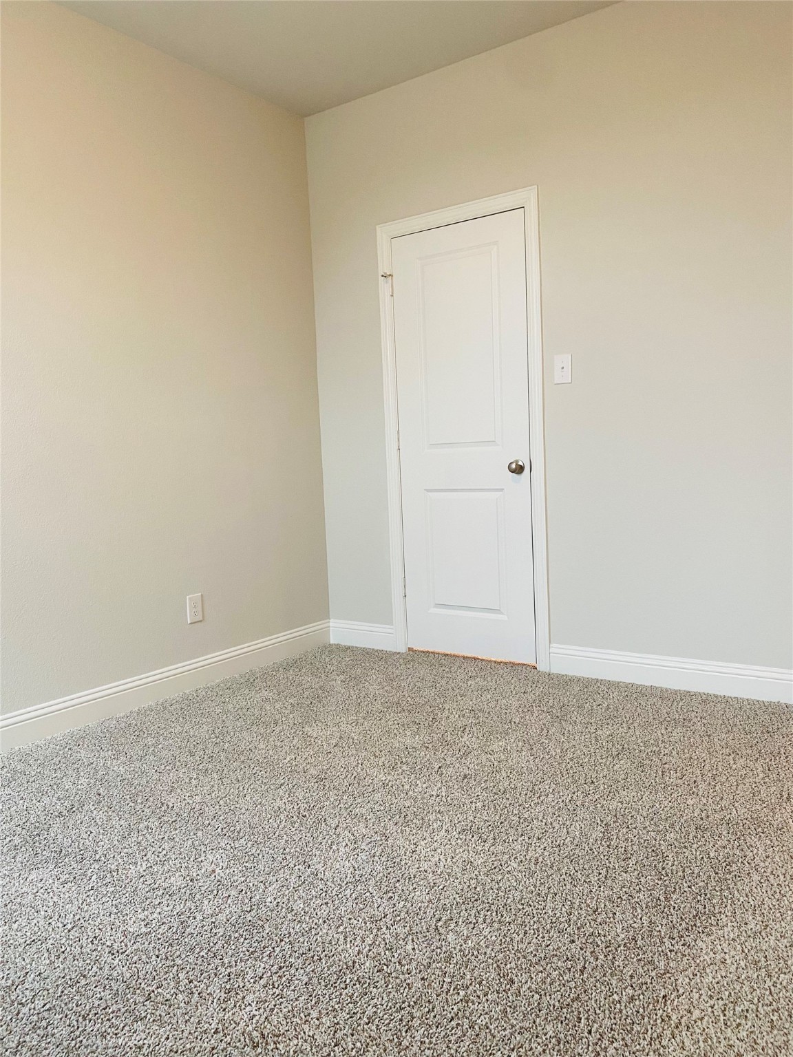 813 Santa Lucia Drive