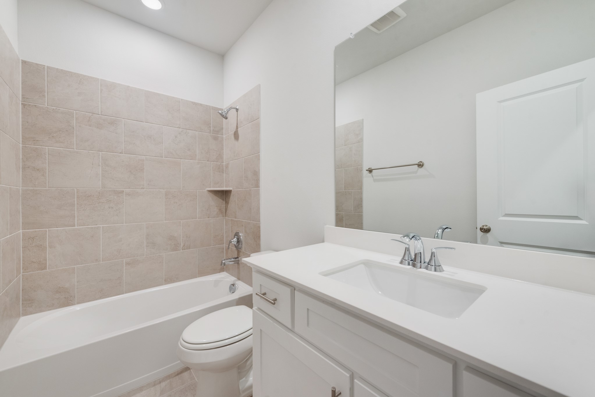 916 Santa Lucia