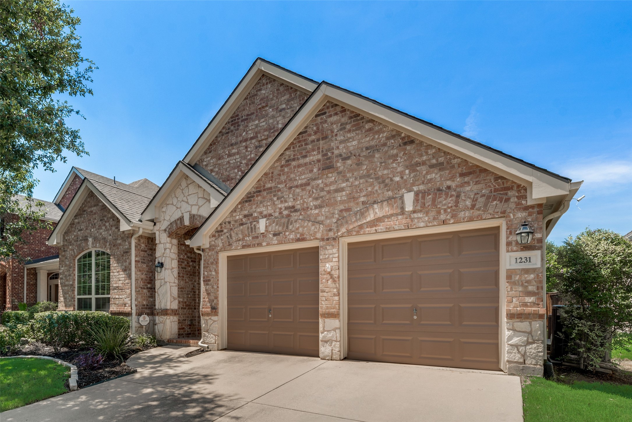 1231 Bonham Parkway
