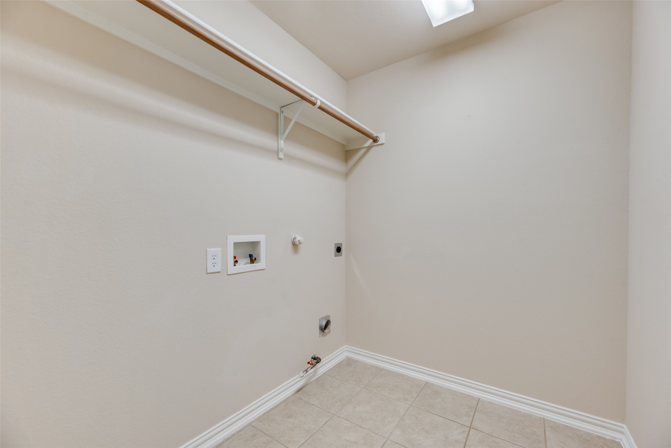 1231 Bonham Parkway