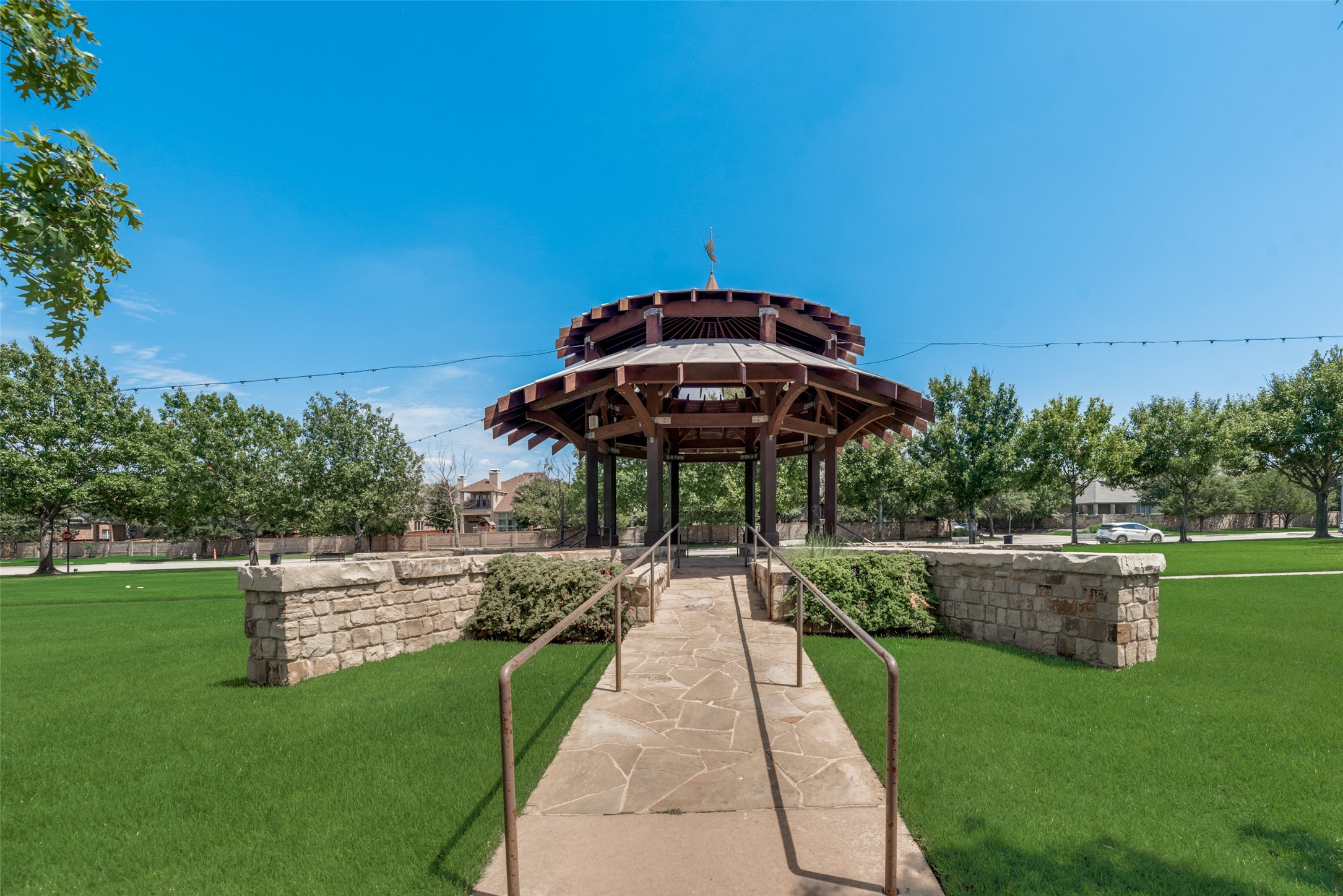 1231 Bonham Parkway