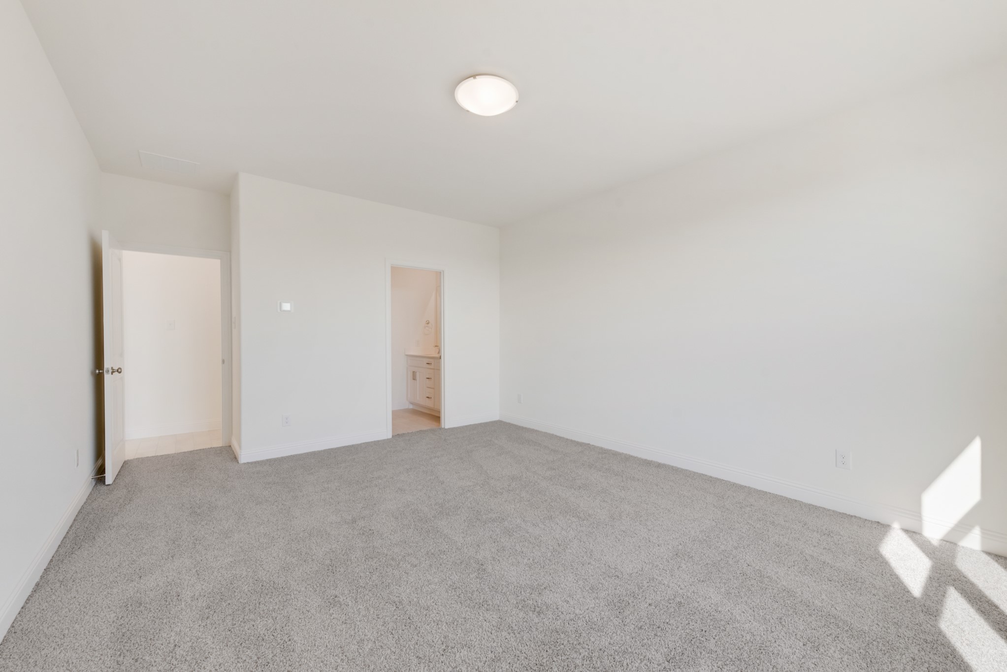 810 Aroco Bend