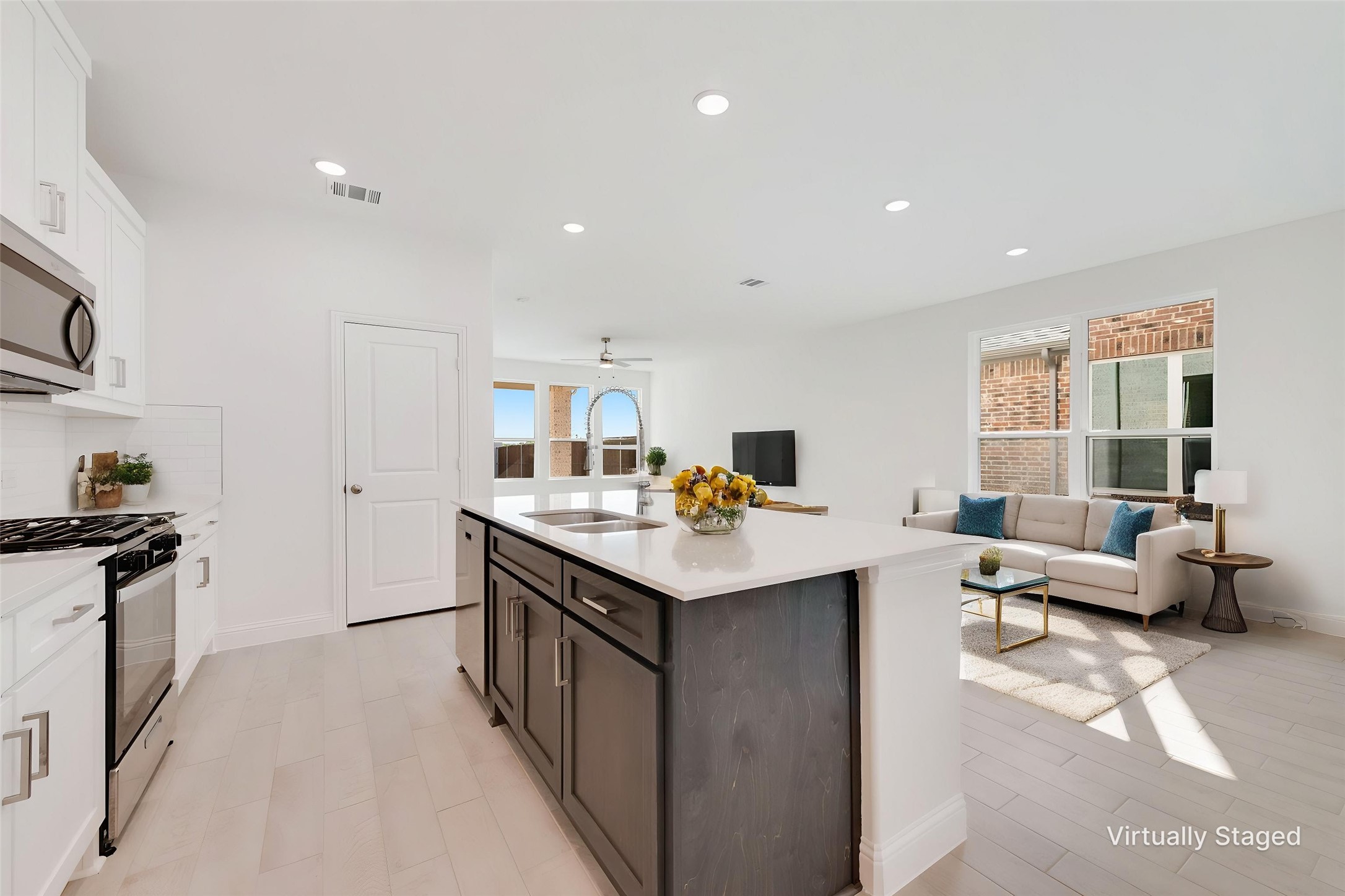 810 Aroco Bend
