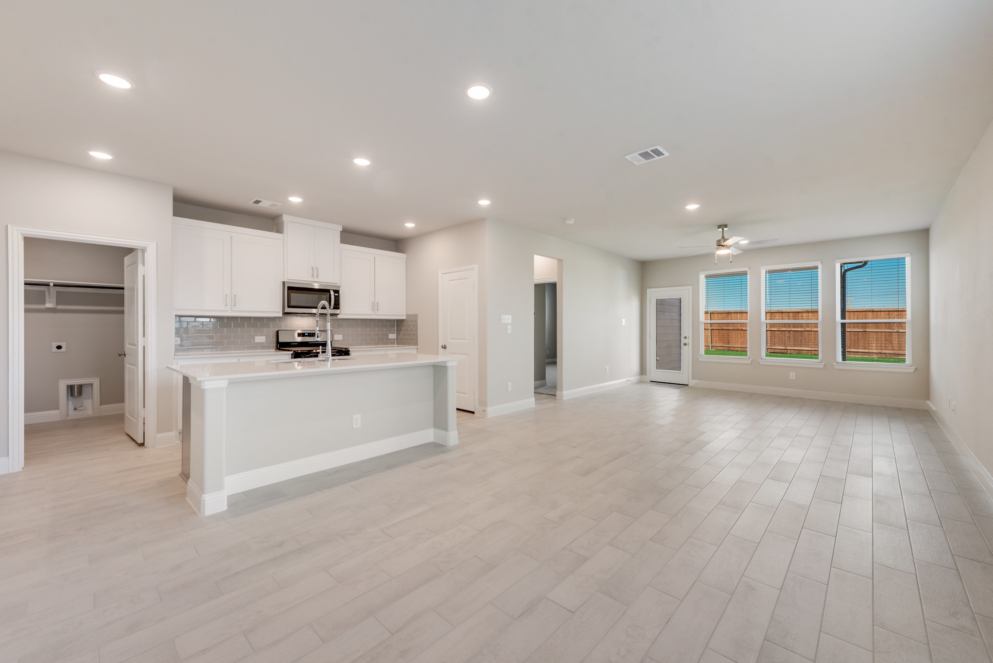 3212 Lucia Way