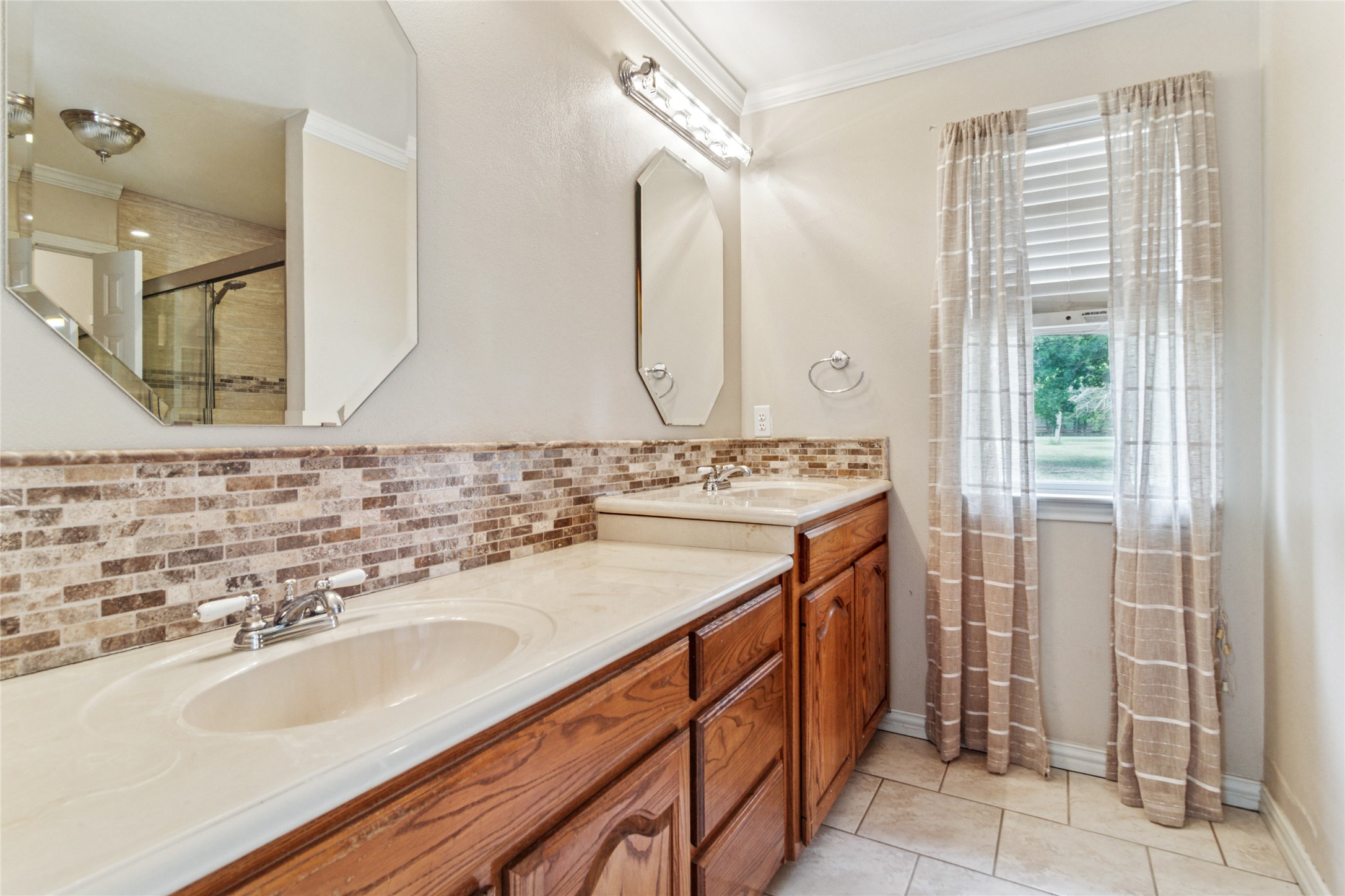 7730 Private Road 5475