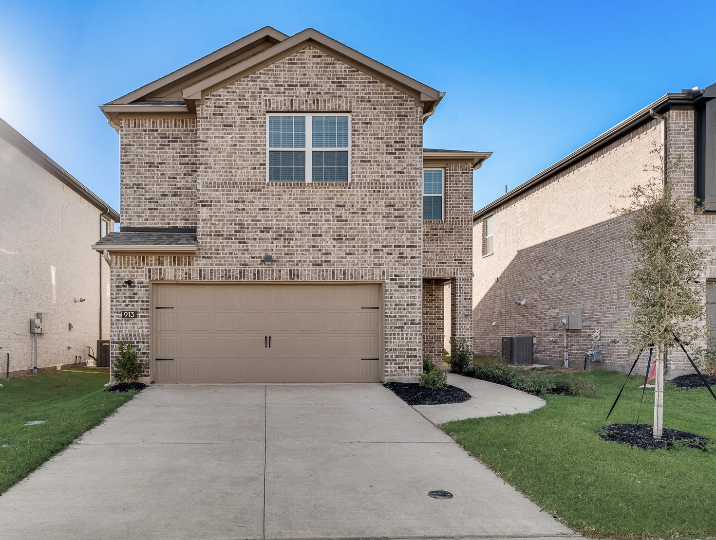 913 Portina Drive