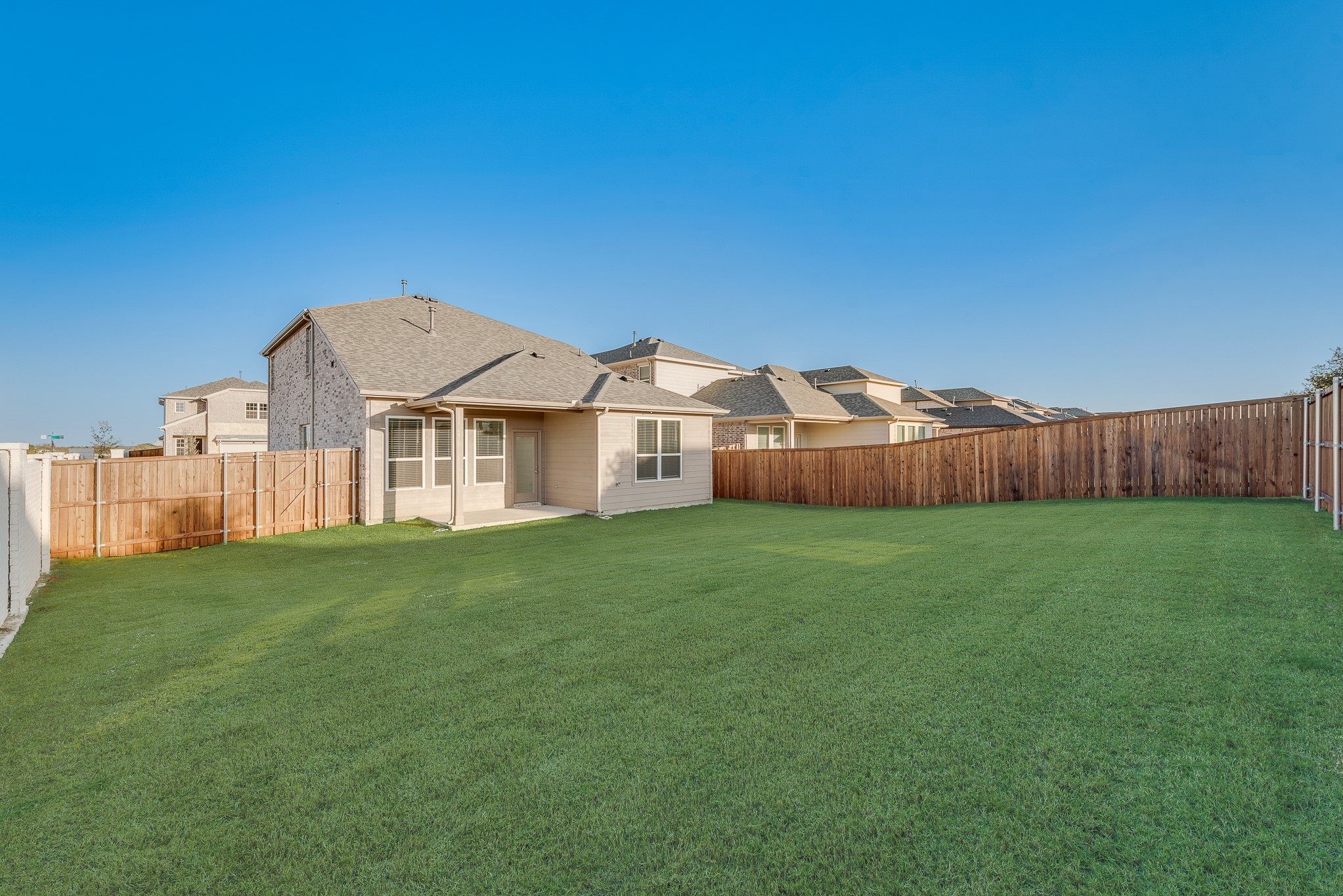 3016 Isla Terrace