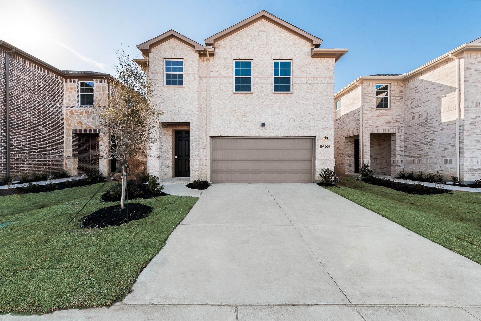 3206 Lucia Way