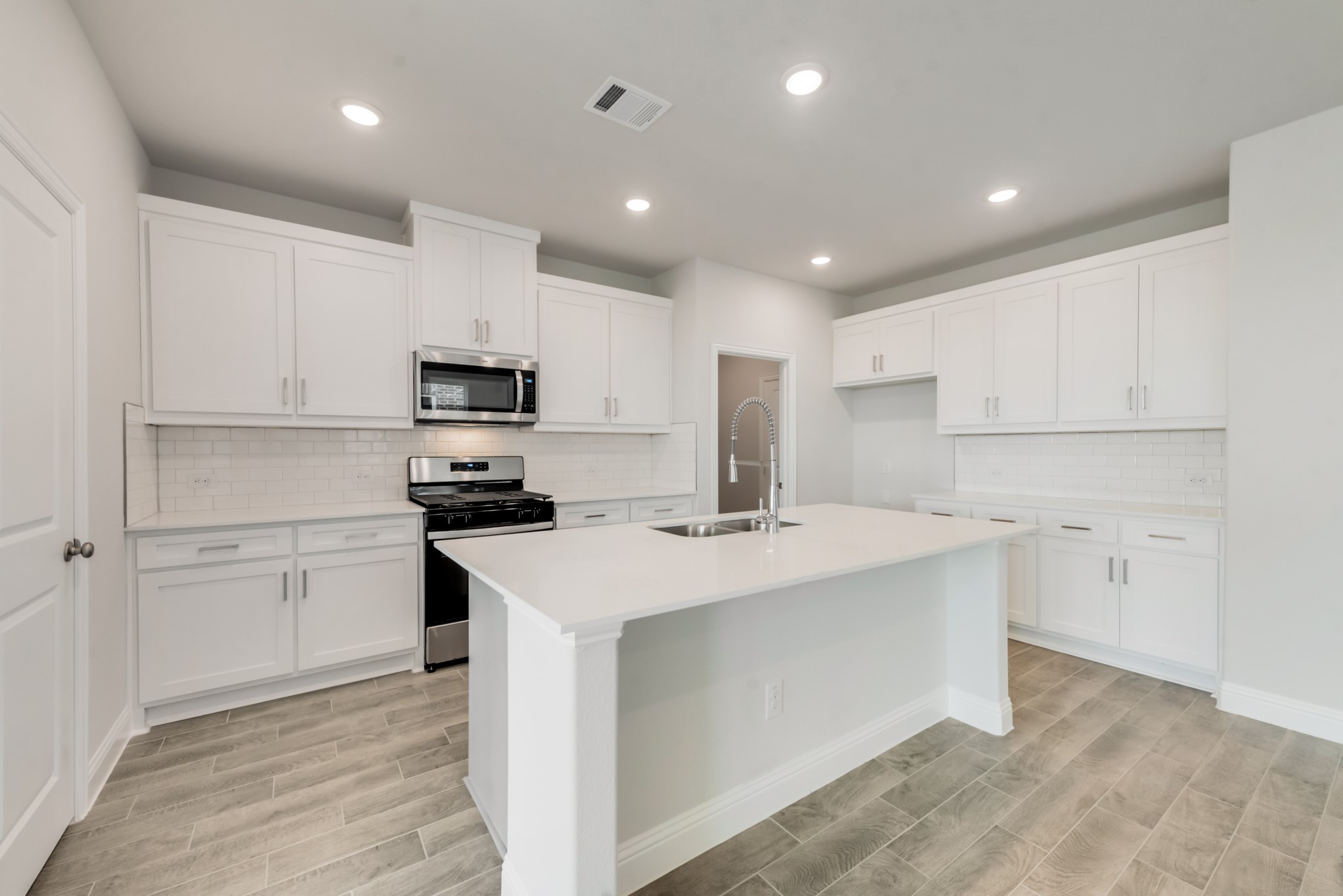 3206 Lucia Way