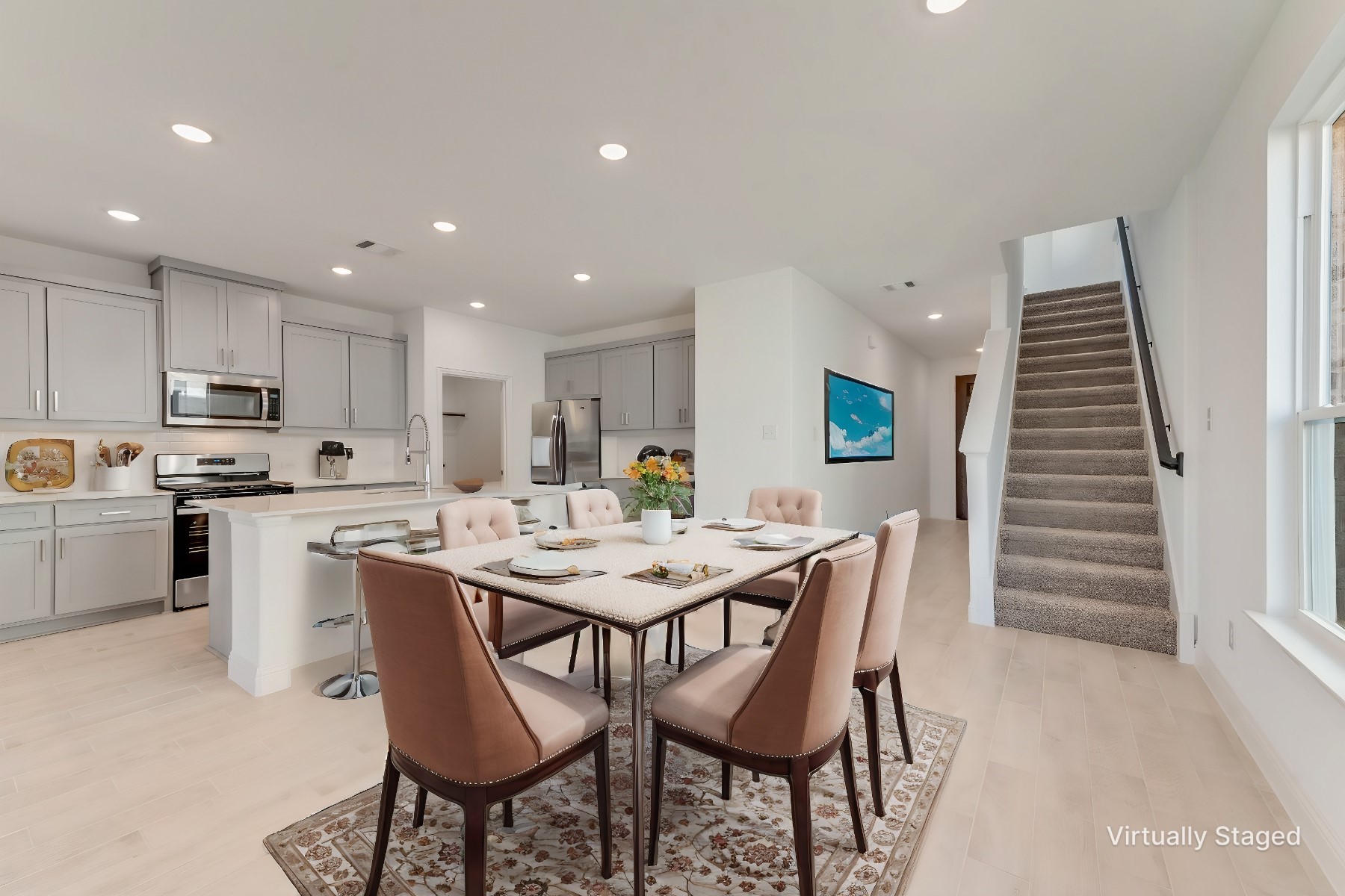 3107 Lucia Way