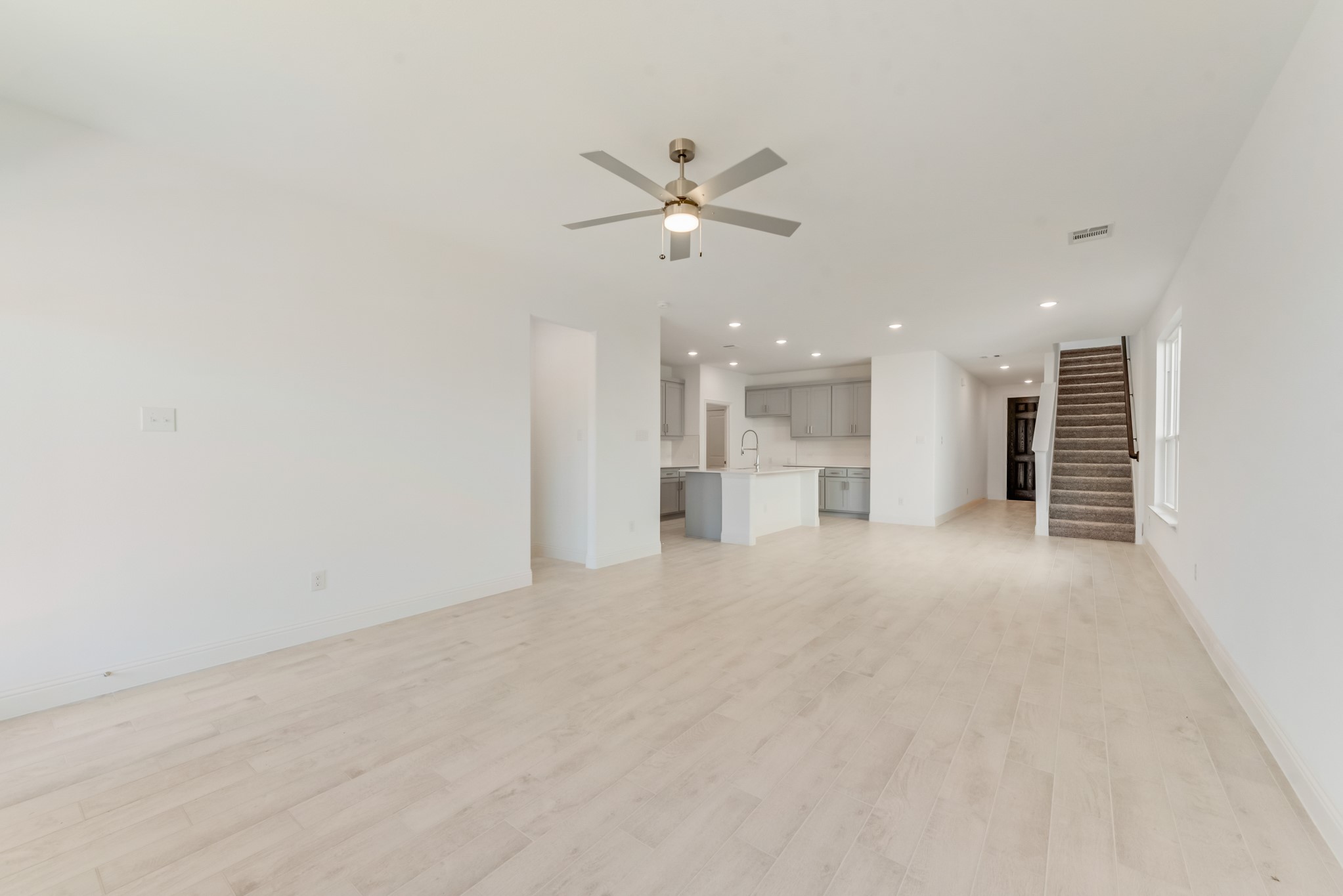 3107 Lucia Way