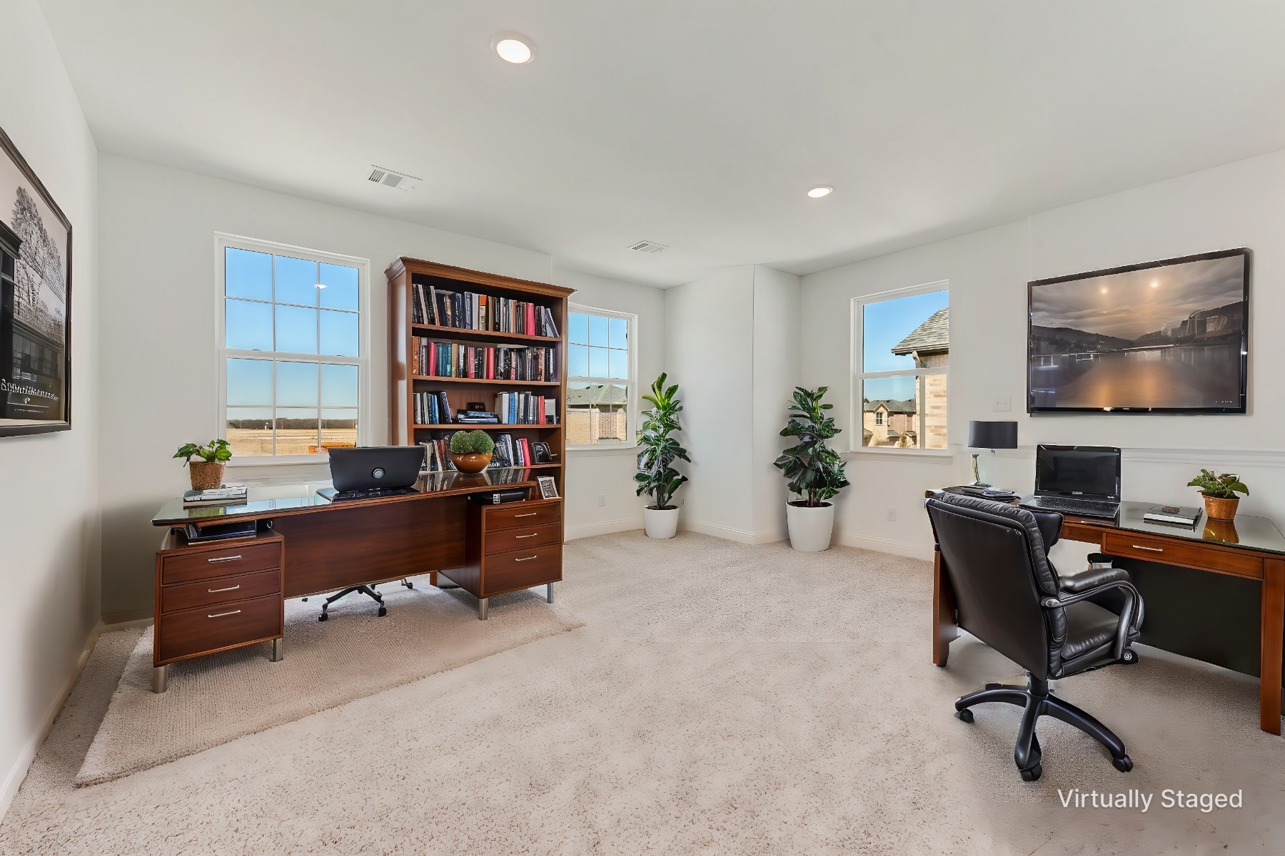 3107 Lucia Way