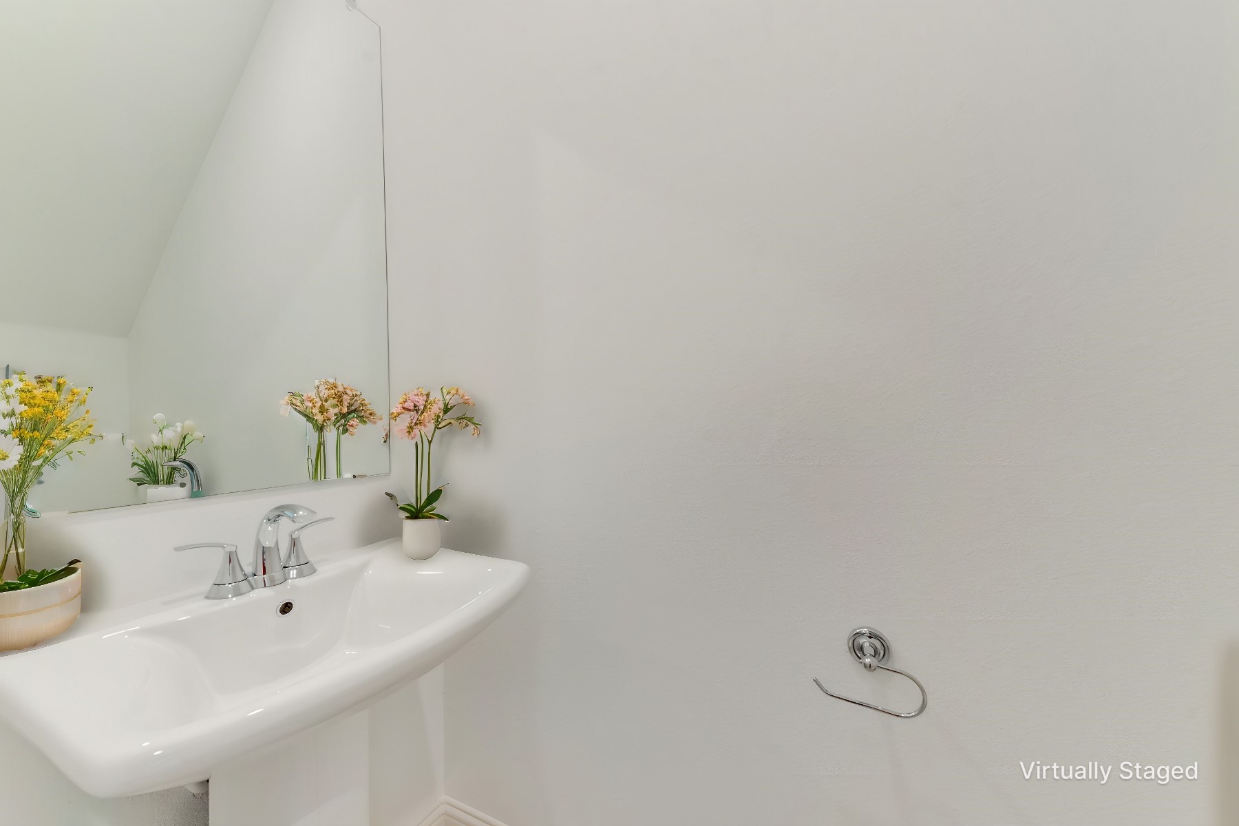 3107 Lucia Way