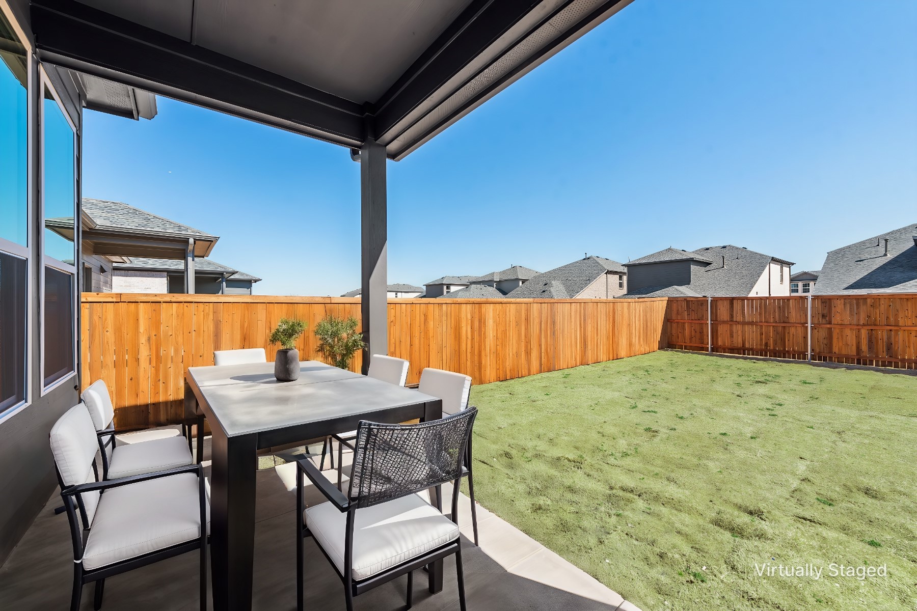 3107 Lucia Way