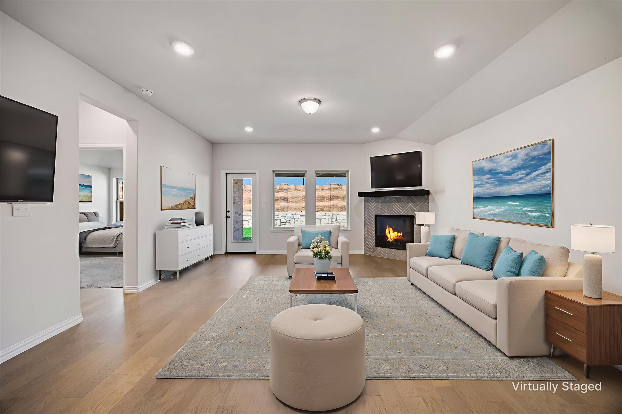1906 Sandpiper Way