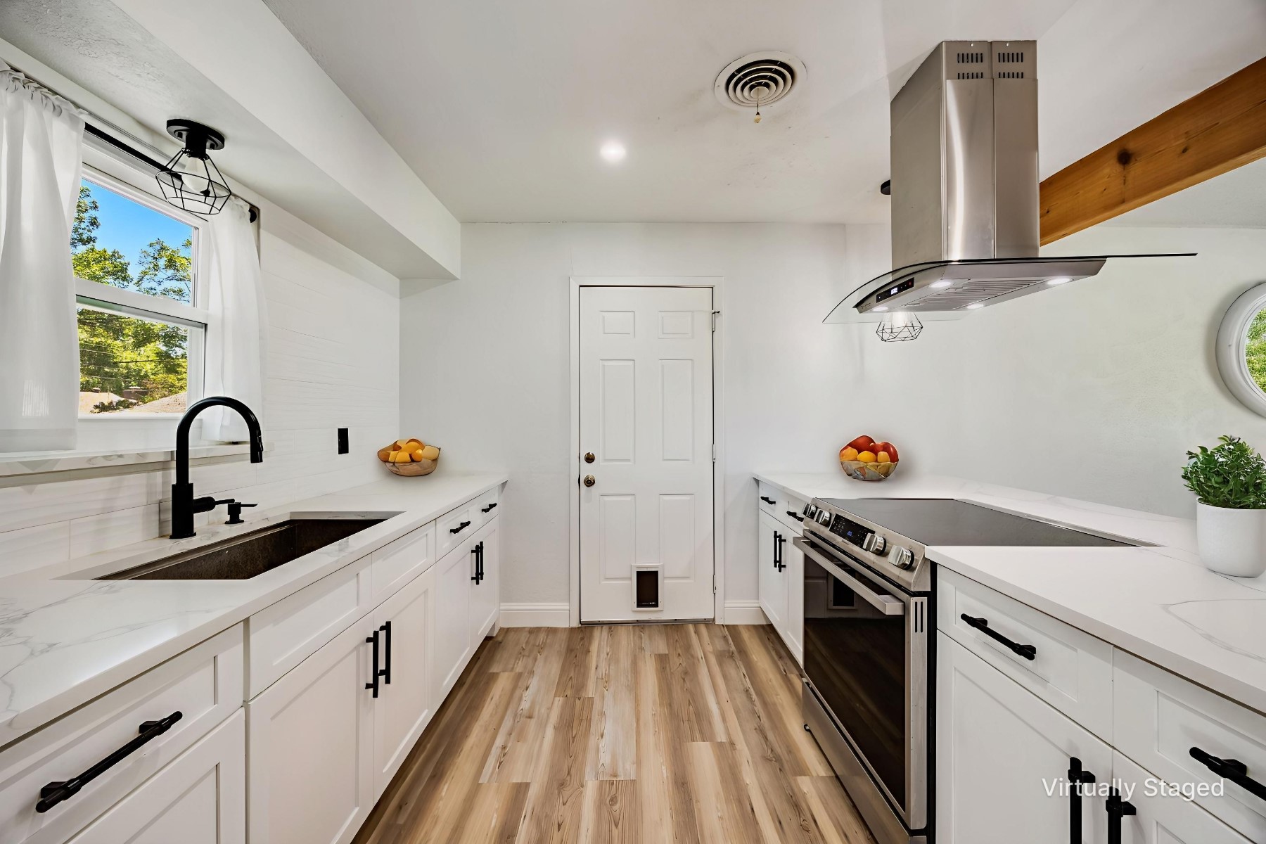 404 E Alexander Lane