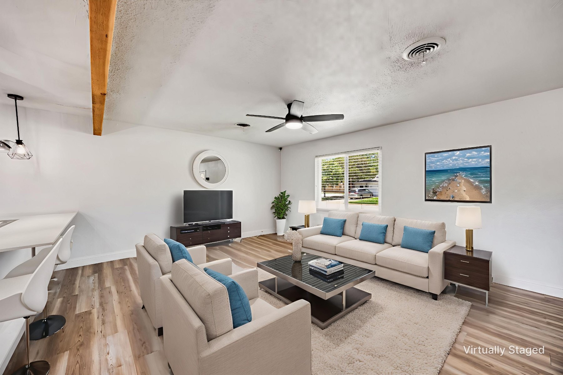 404 E Alexander Lane