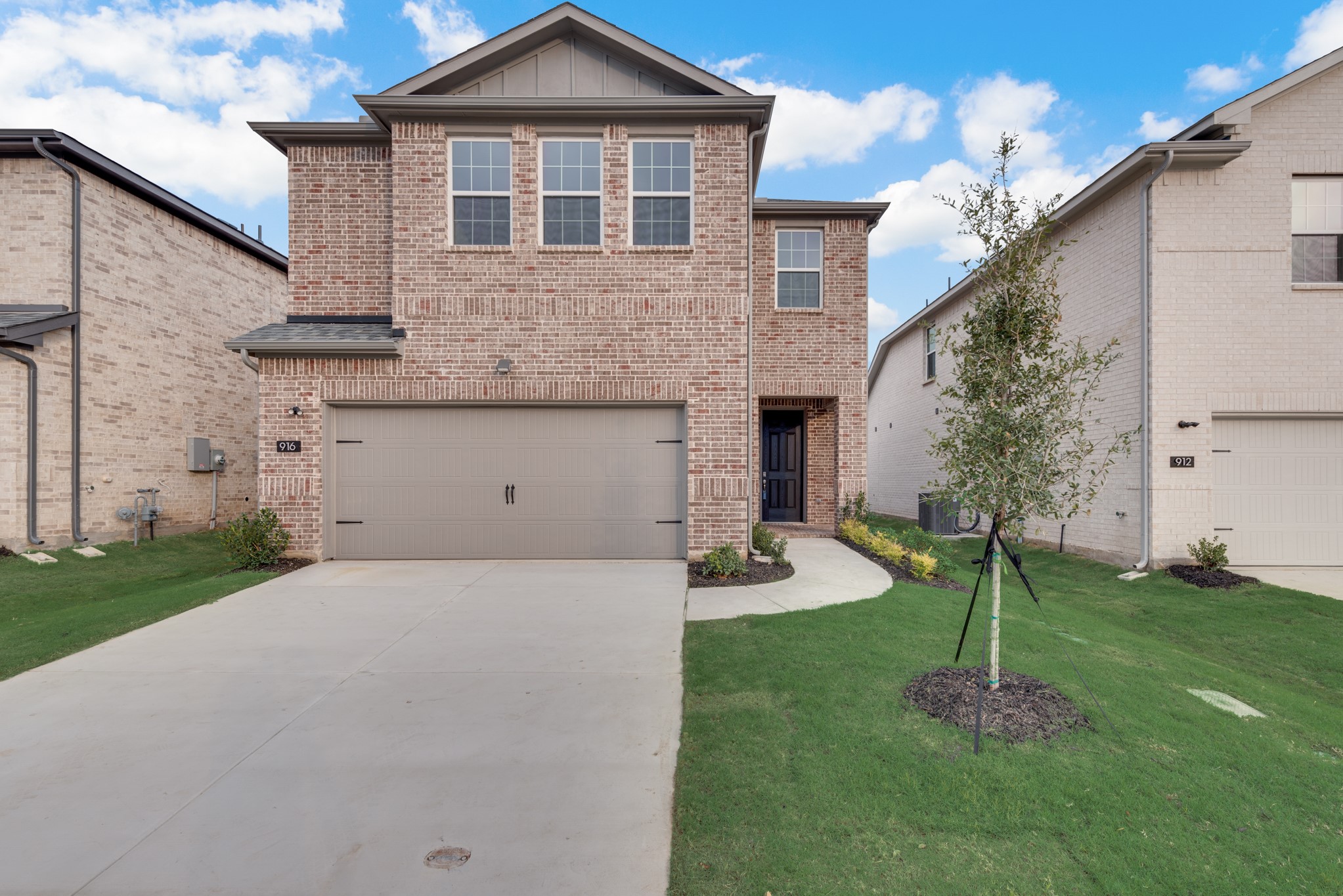 916 Santa Lucia Drive