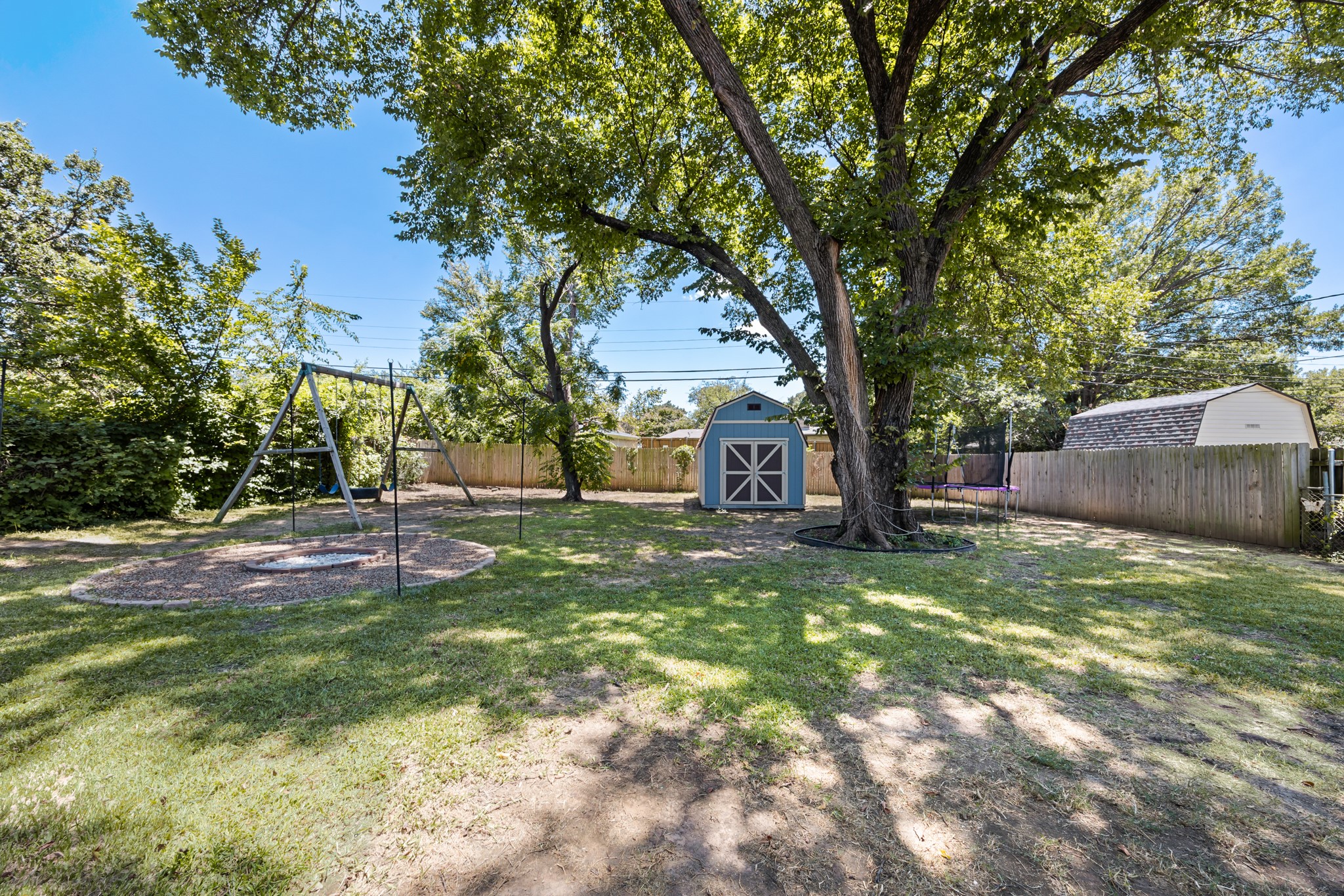 404 E Alexander Lane