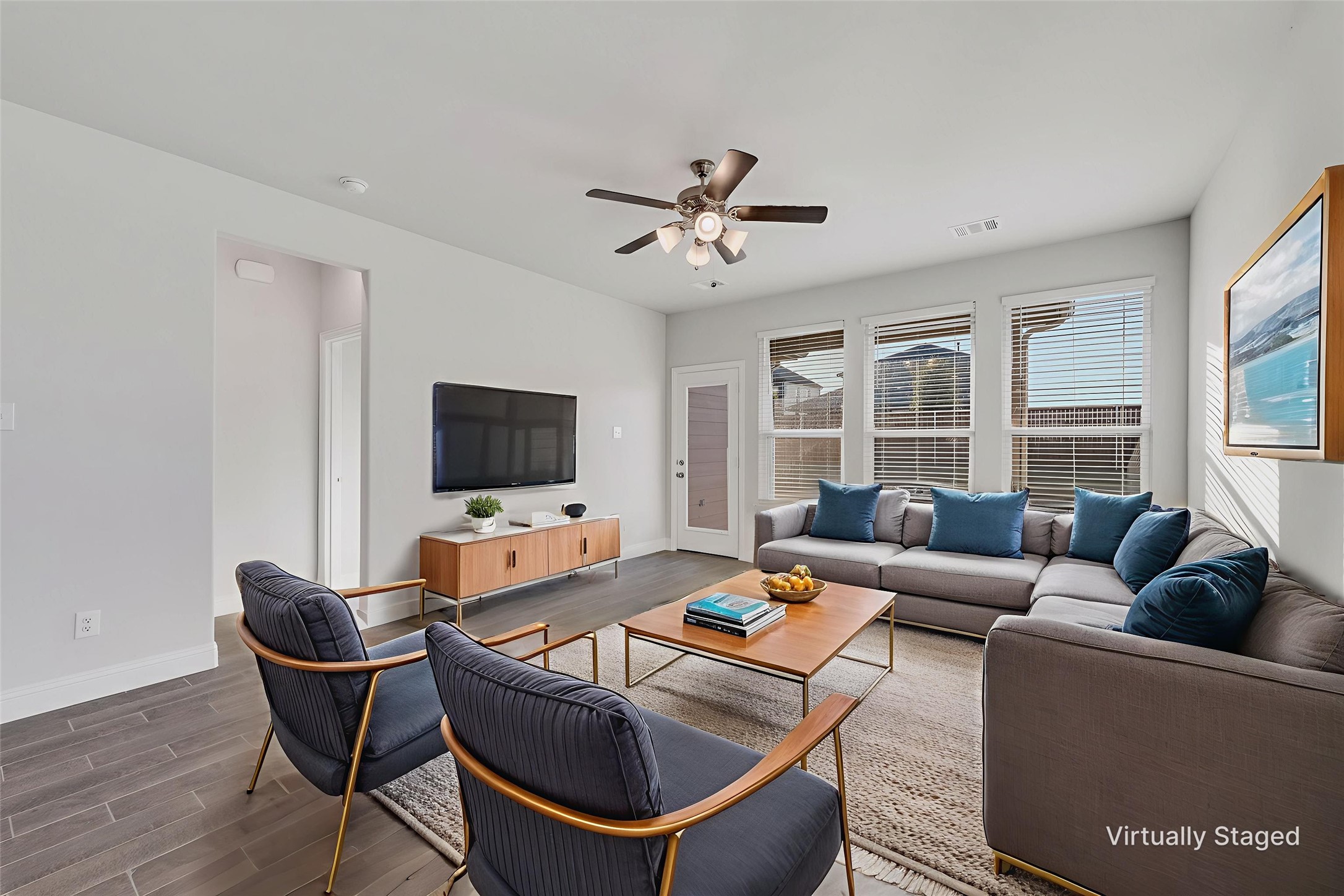 3016 Isla Terrace