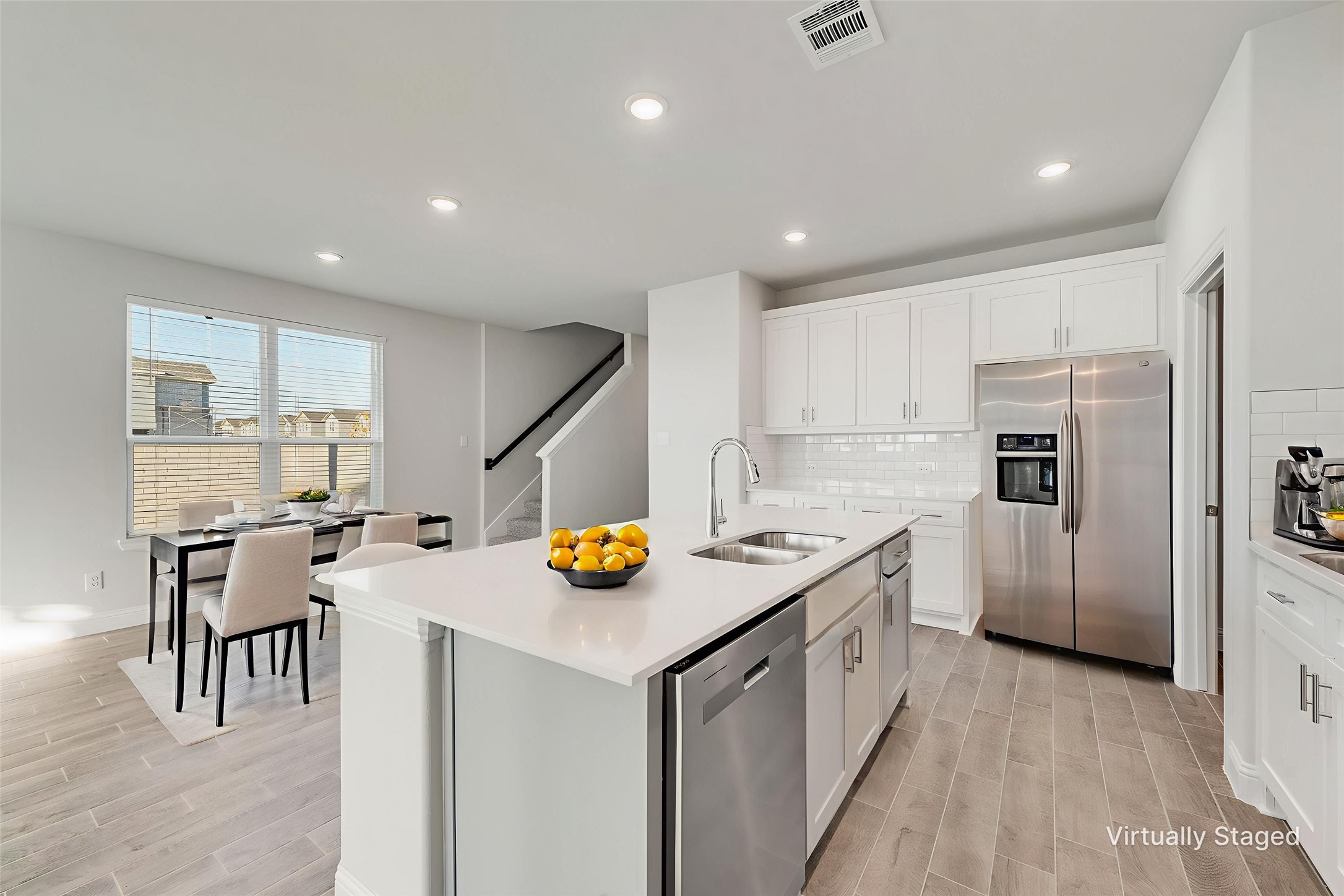 3016 Isla Terrace