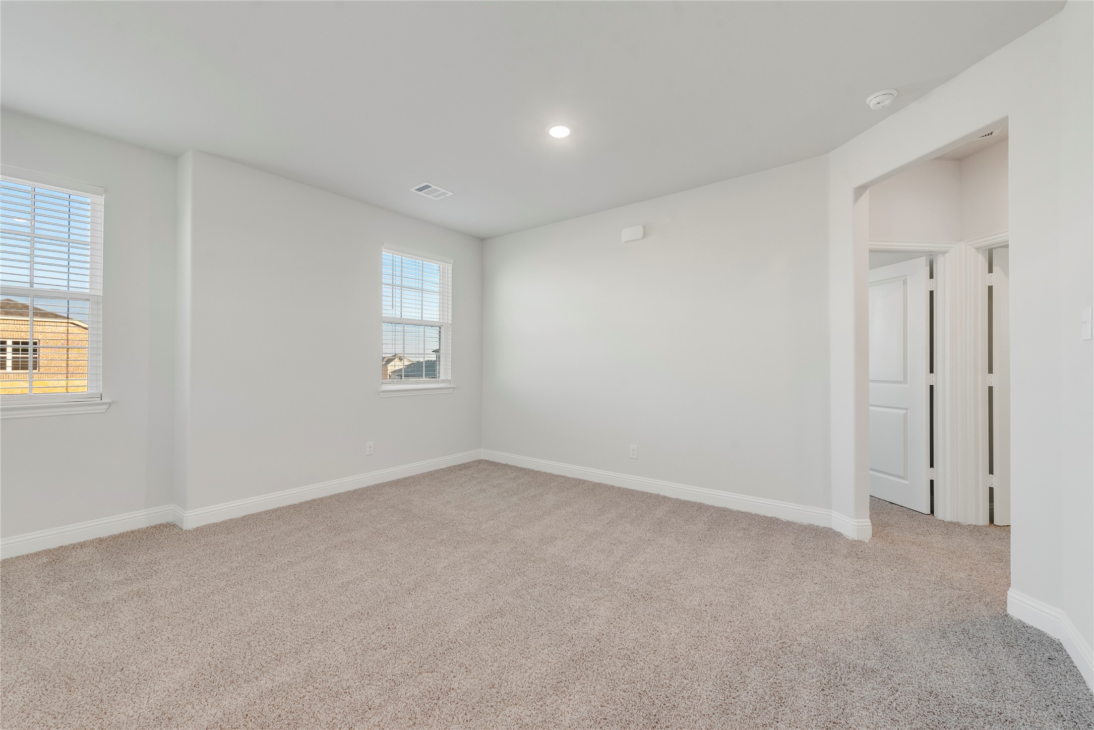 3016 Isla Terrace