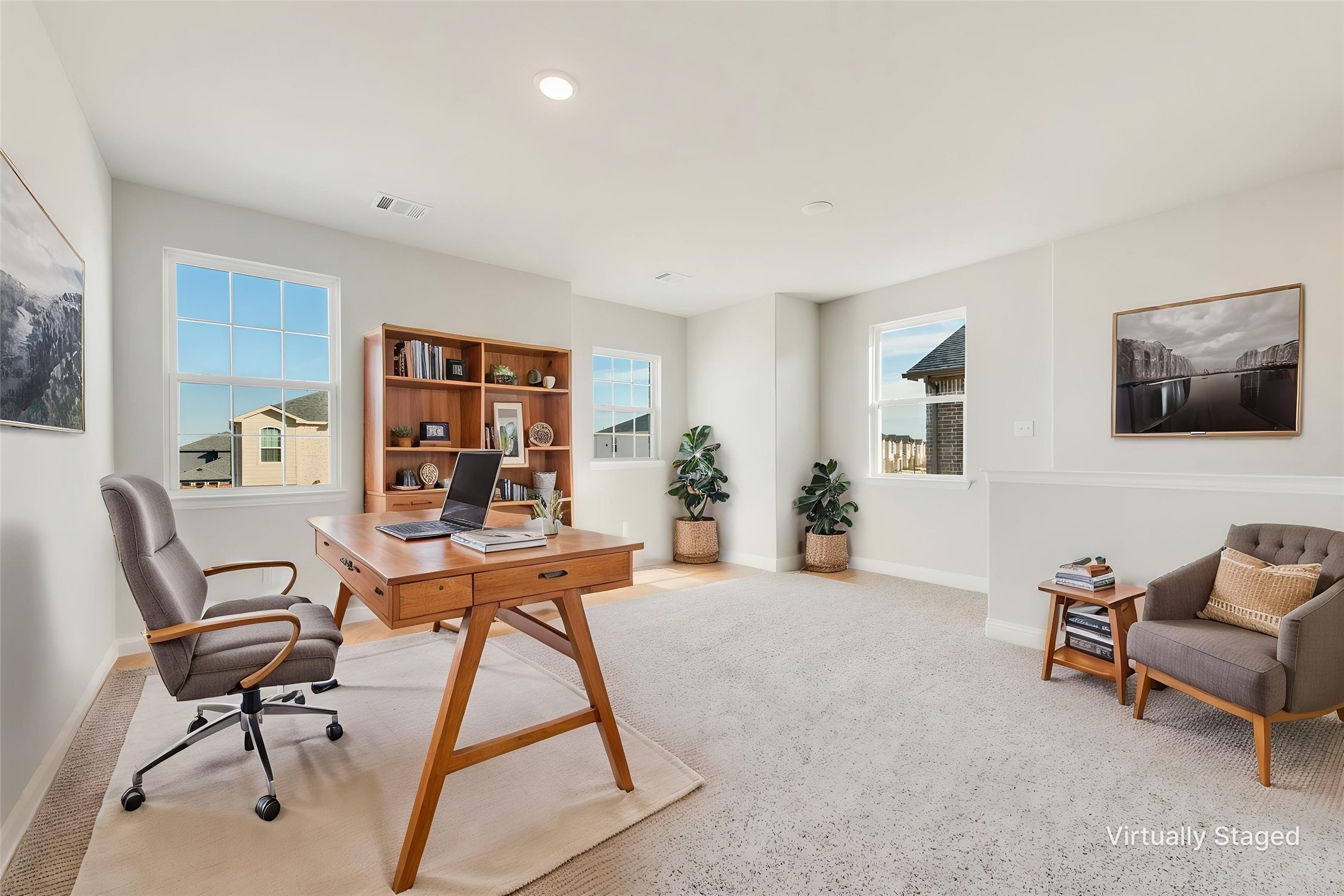 3206 Lucia Way