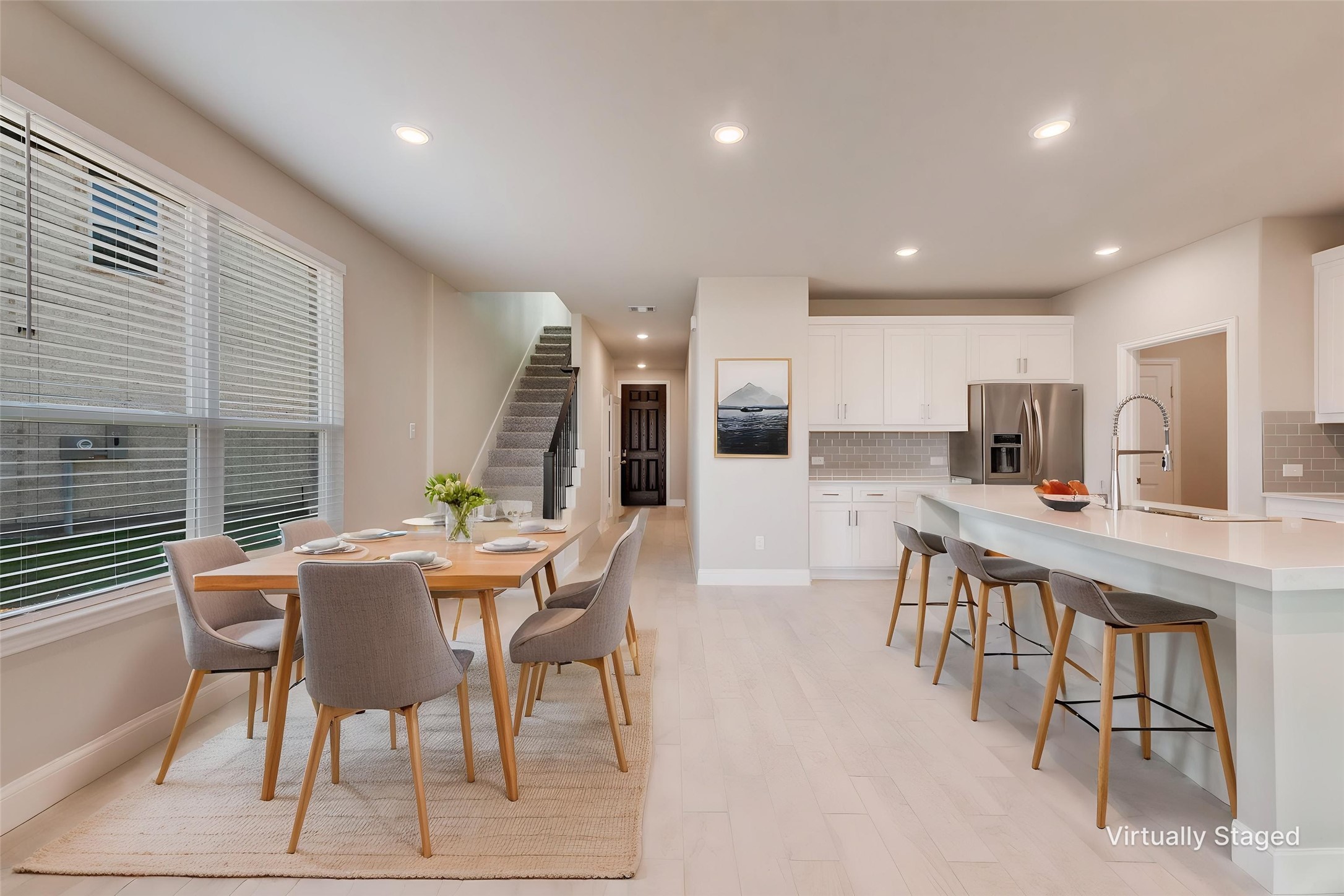 3212 Lucia Way