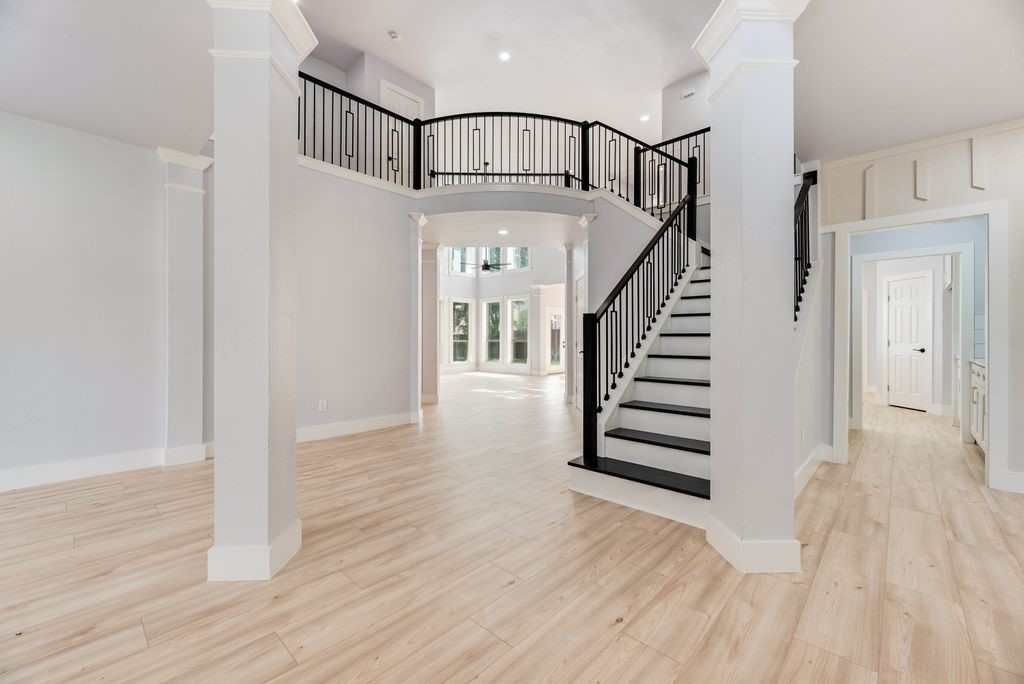 404 Parkside Court