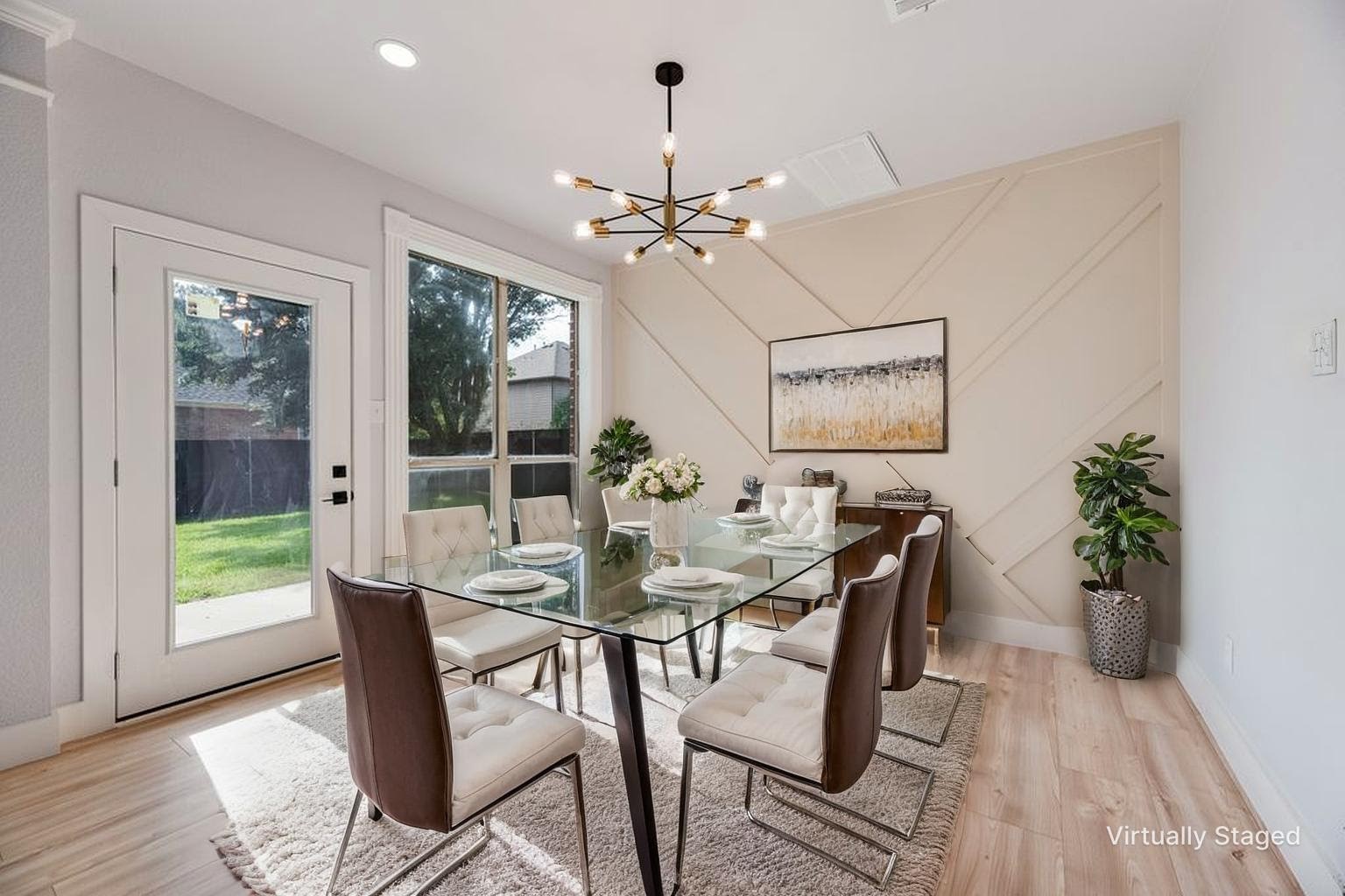 404 Parkside Court