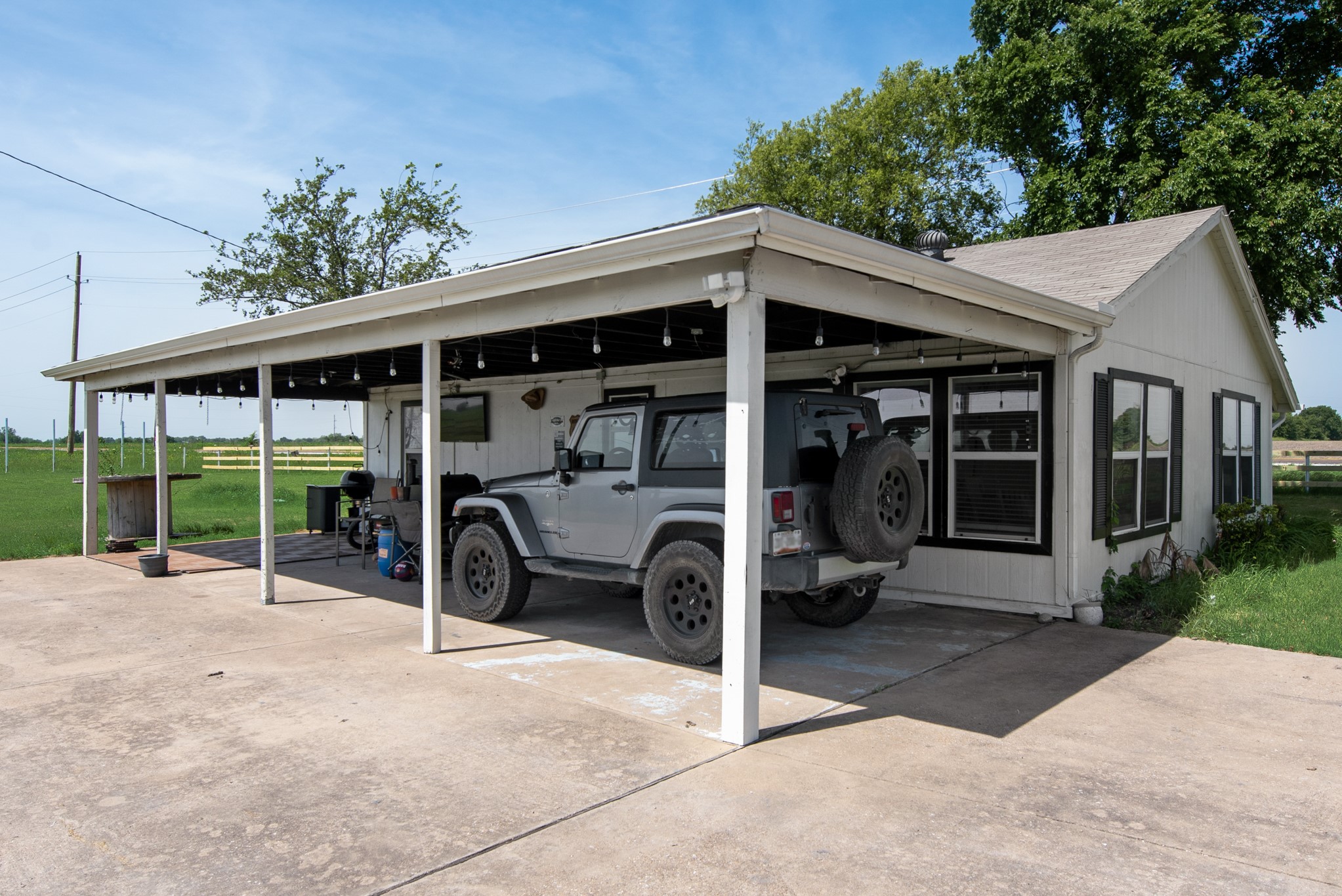 354 N FM 1138