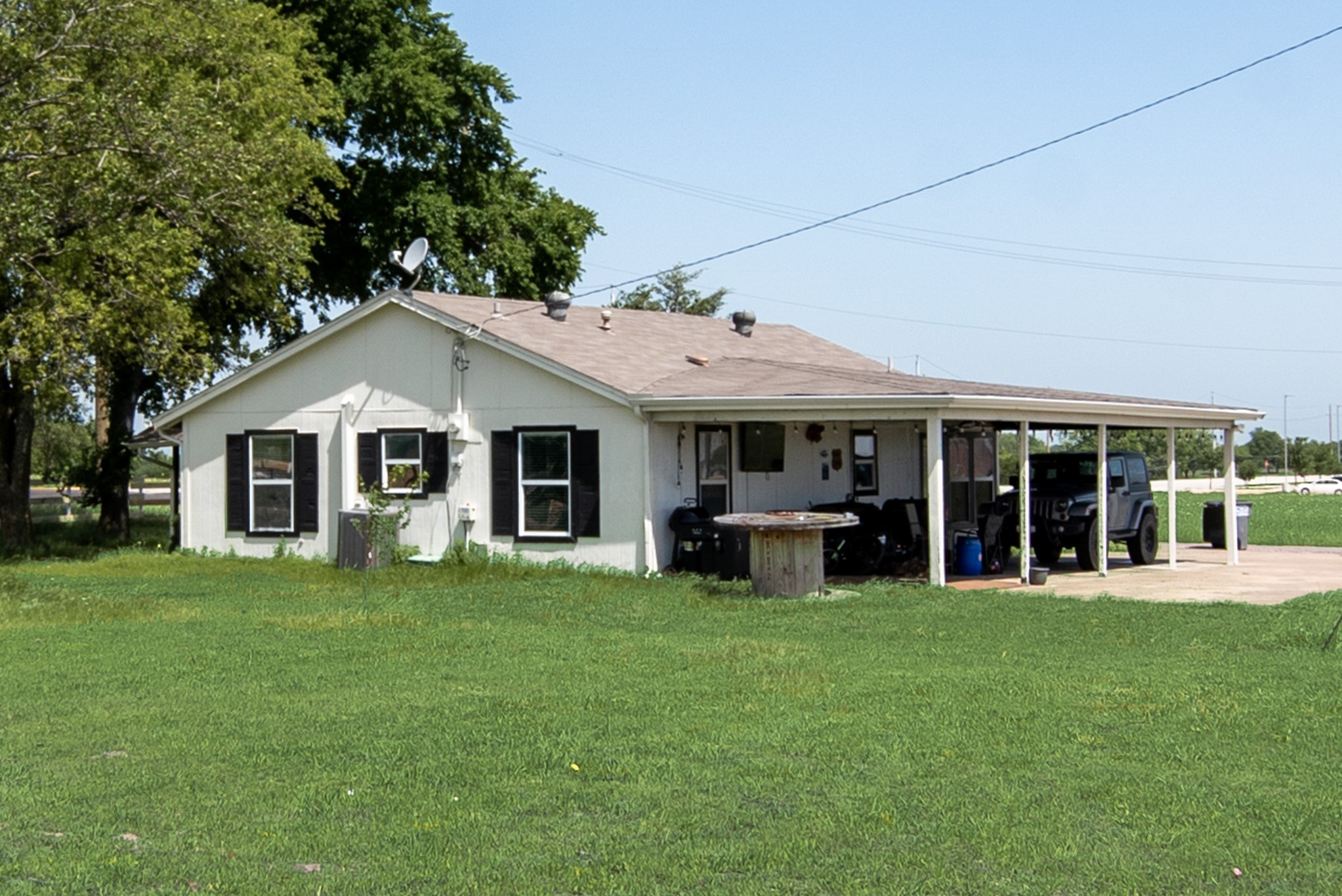 354 N FM 1138