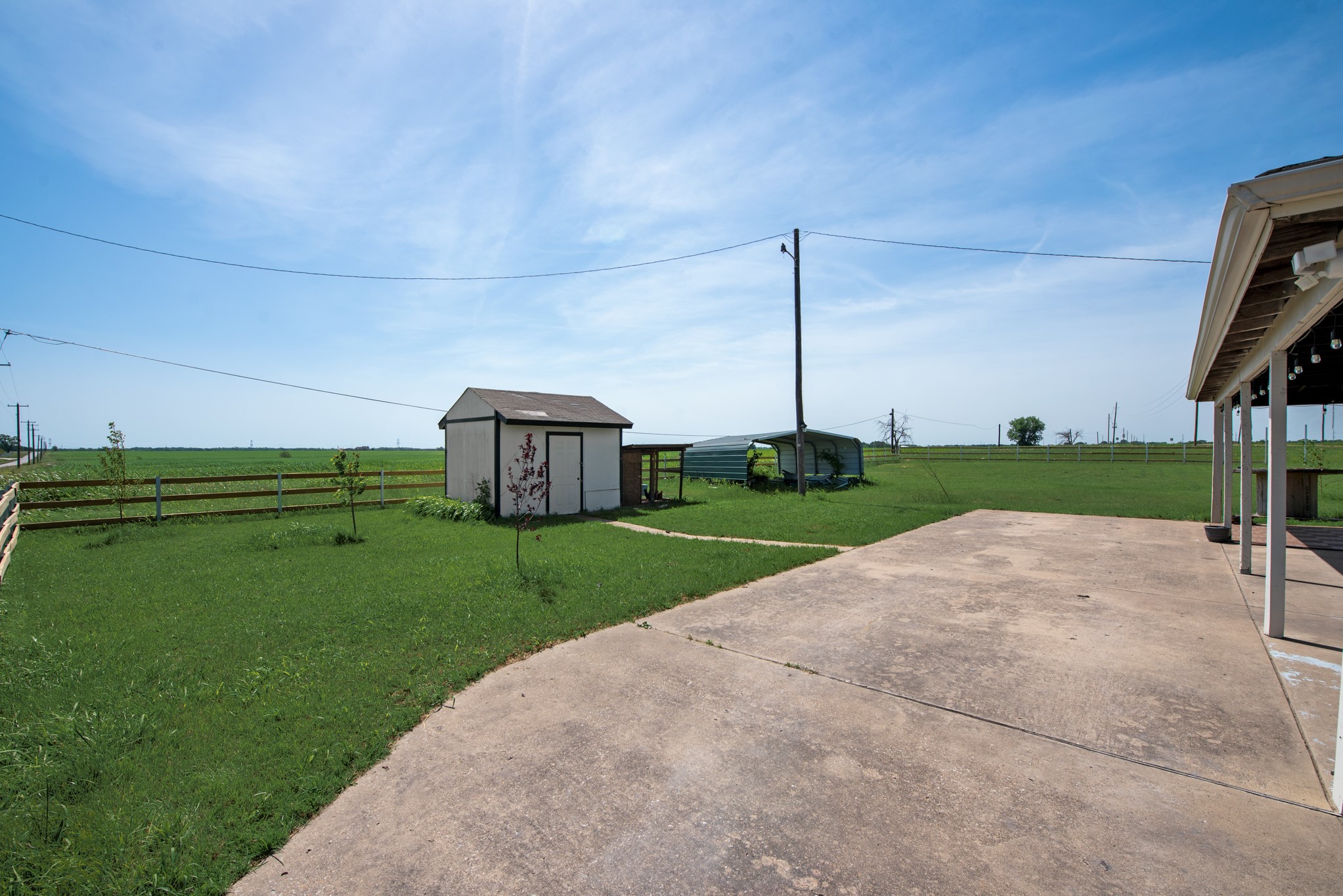 354 N FM 1138