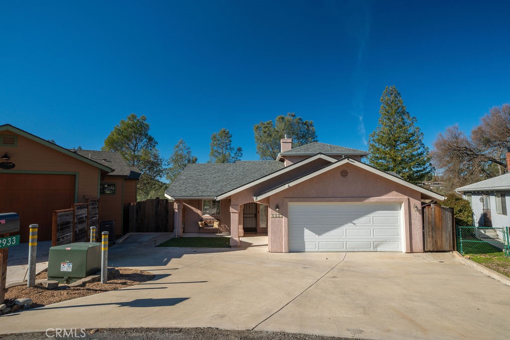 2933 Sorrel Lane