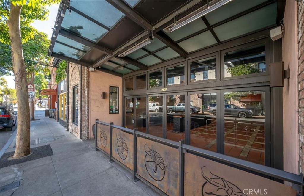 1121 Broad Street