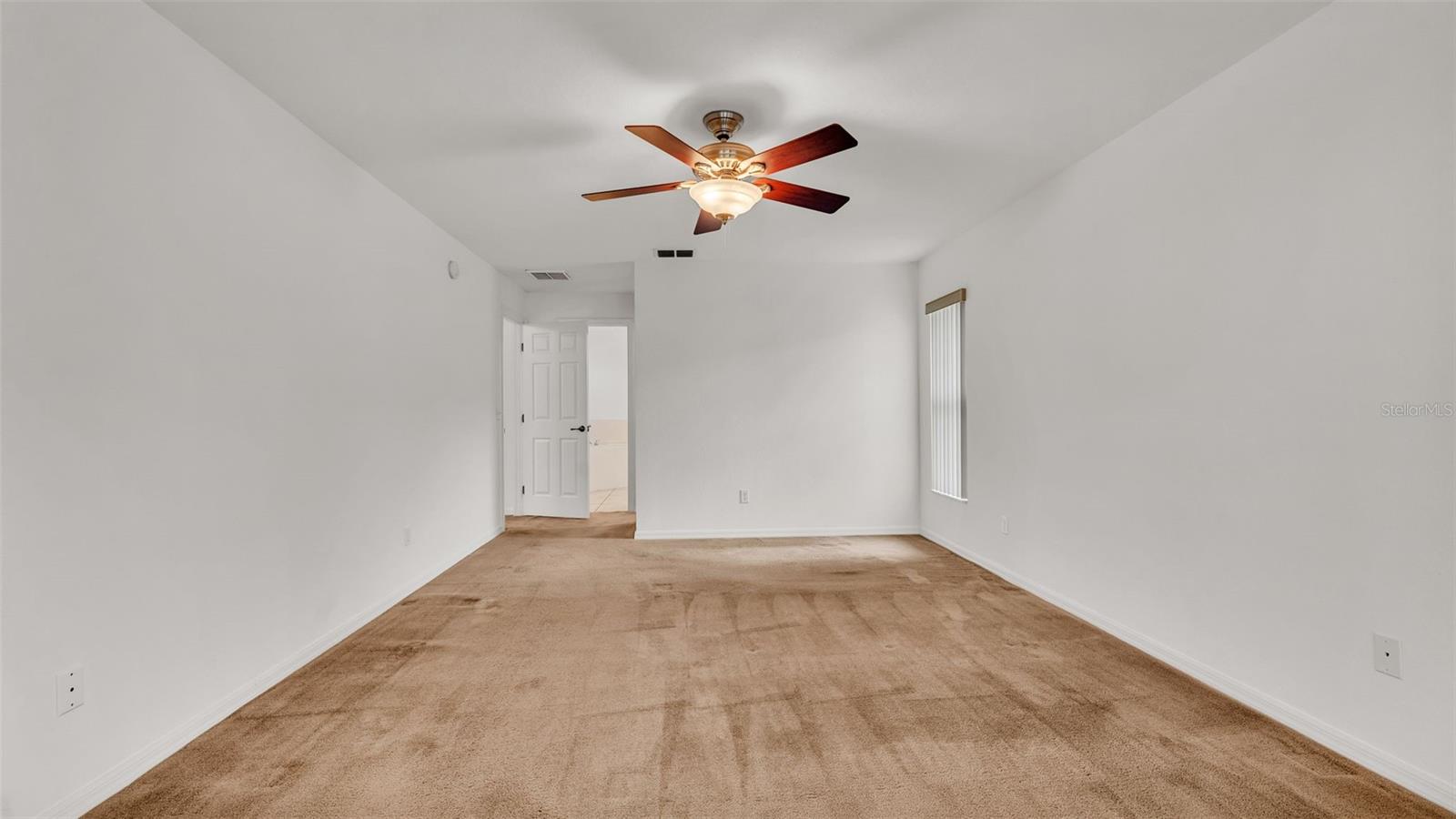 2612 MAGNOLIA CIR