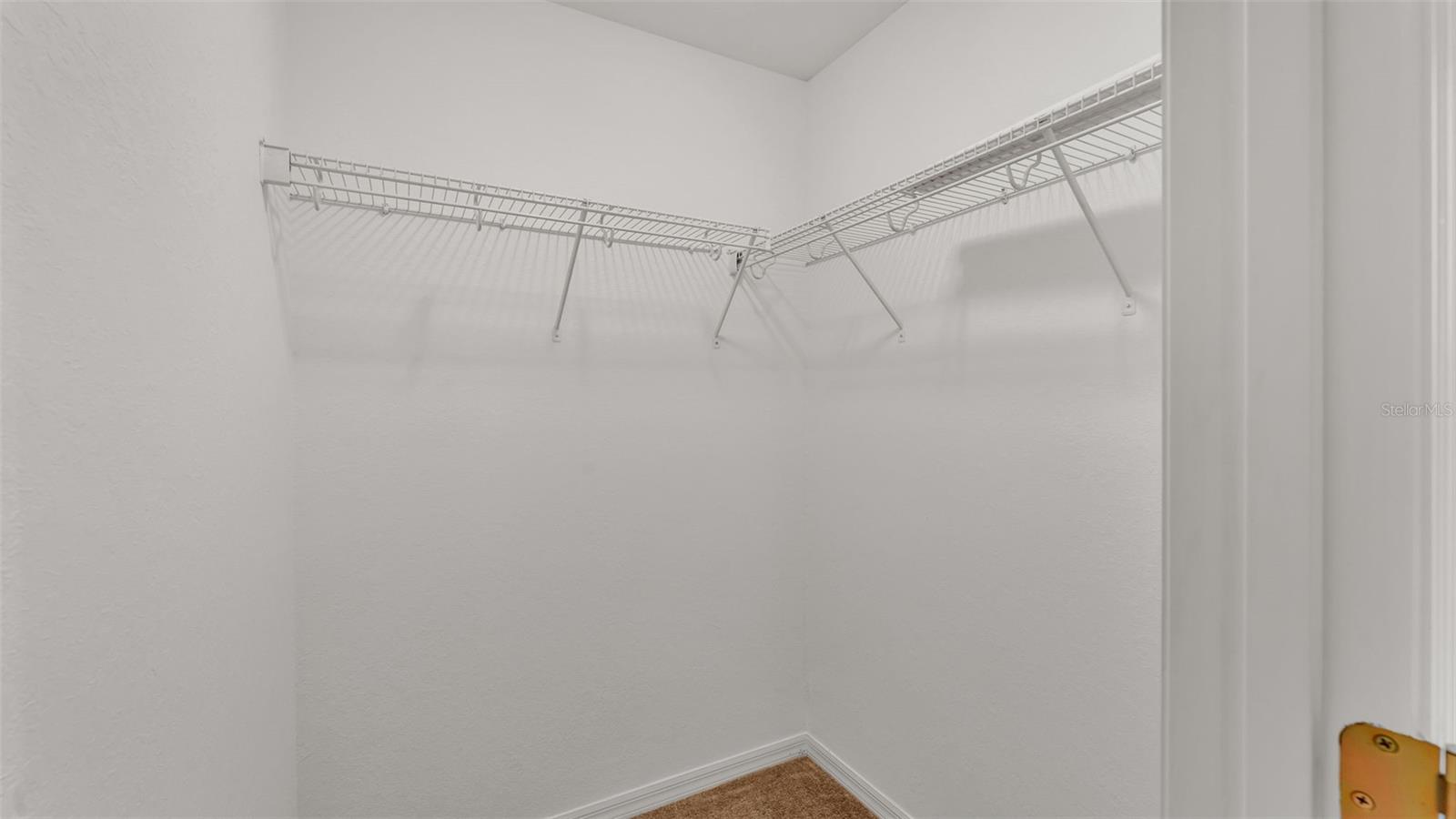 2612 MAGNOLIA CIR