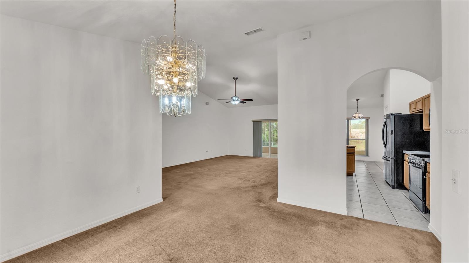 2612 MAGNOLIA CIR