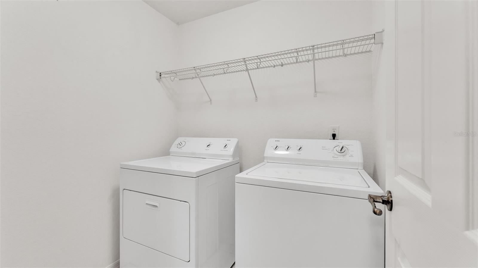2612 MAGNOLIA CIR