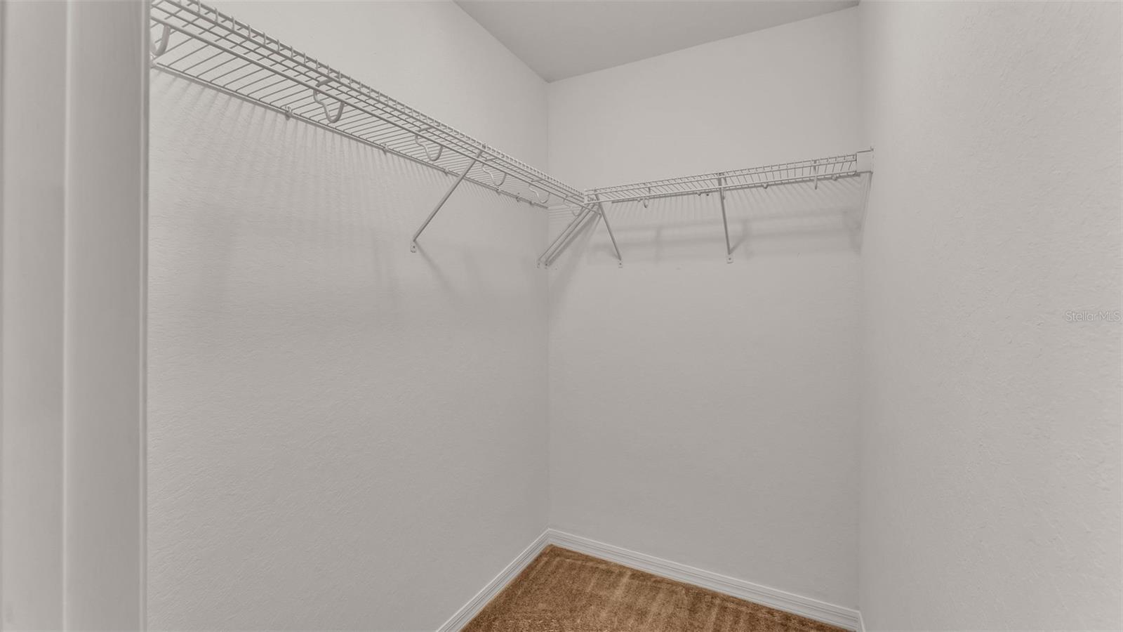 2612 MAGNOLIA CIR