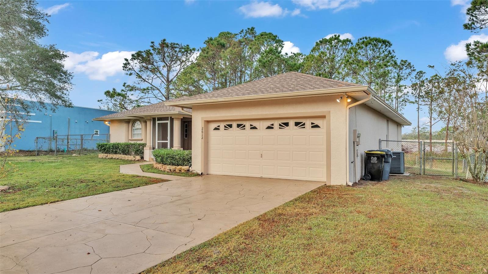 2612 MAGNOLIA CIR