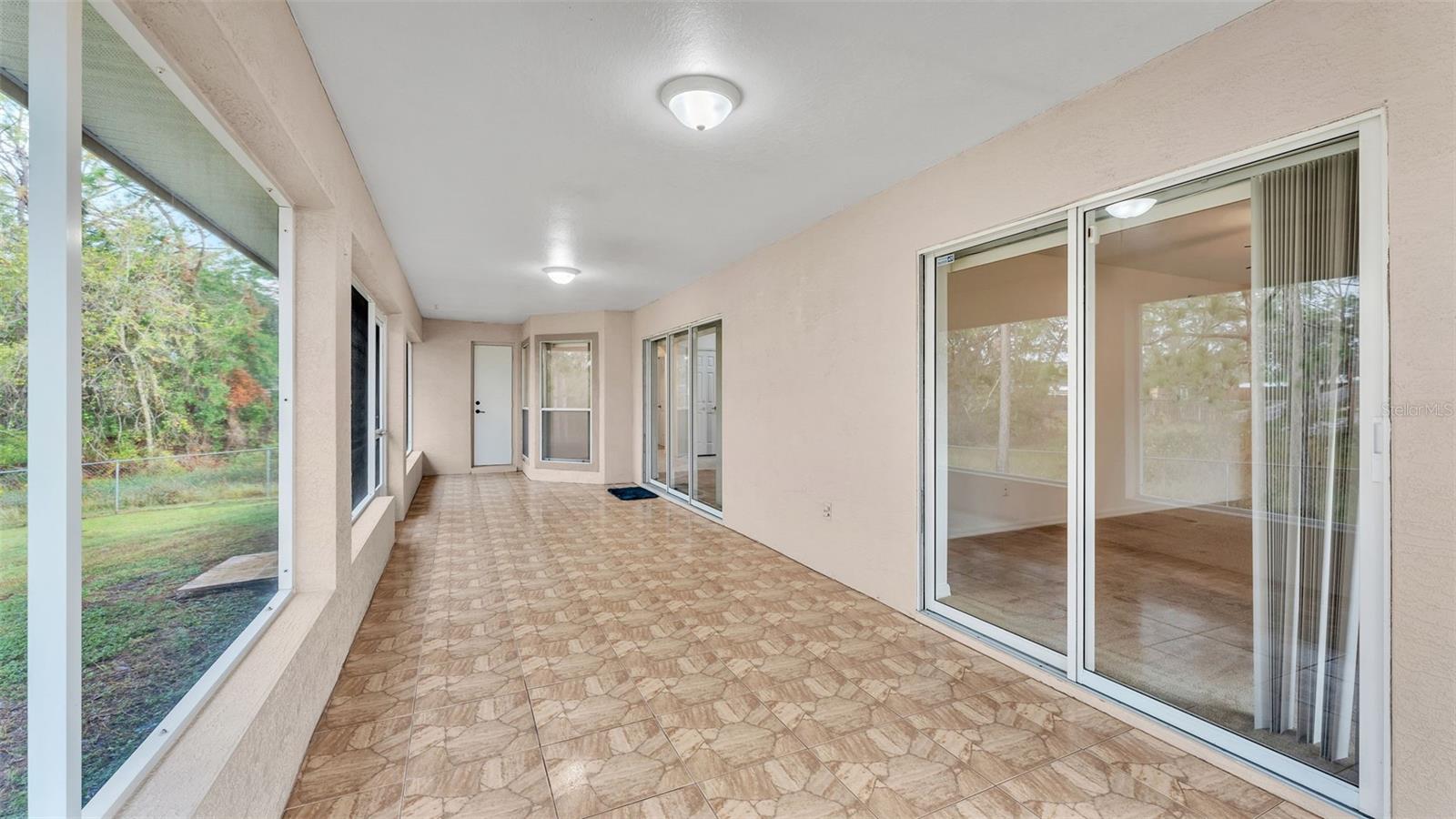 2612 MAGNOLIA CIR