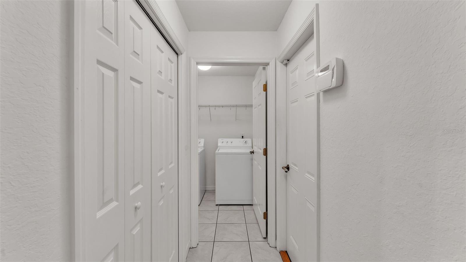 2612 MAGNOLIA CIR